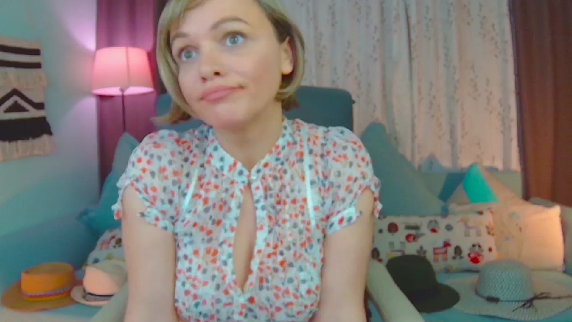 Gallery image thumbnail from SweetDazzle's myfreecams stream on, 02/28/2025, 18:12 image 14 of 20
