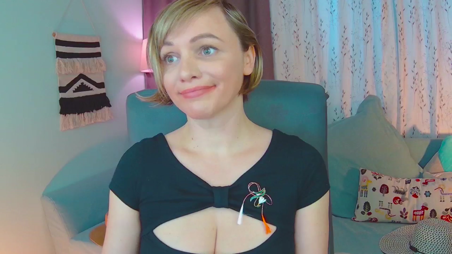 Gallery image thumbnail from SweetDazzle's myfreecams stream on, 03/03/2025, 15:22 image 17 of 20