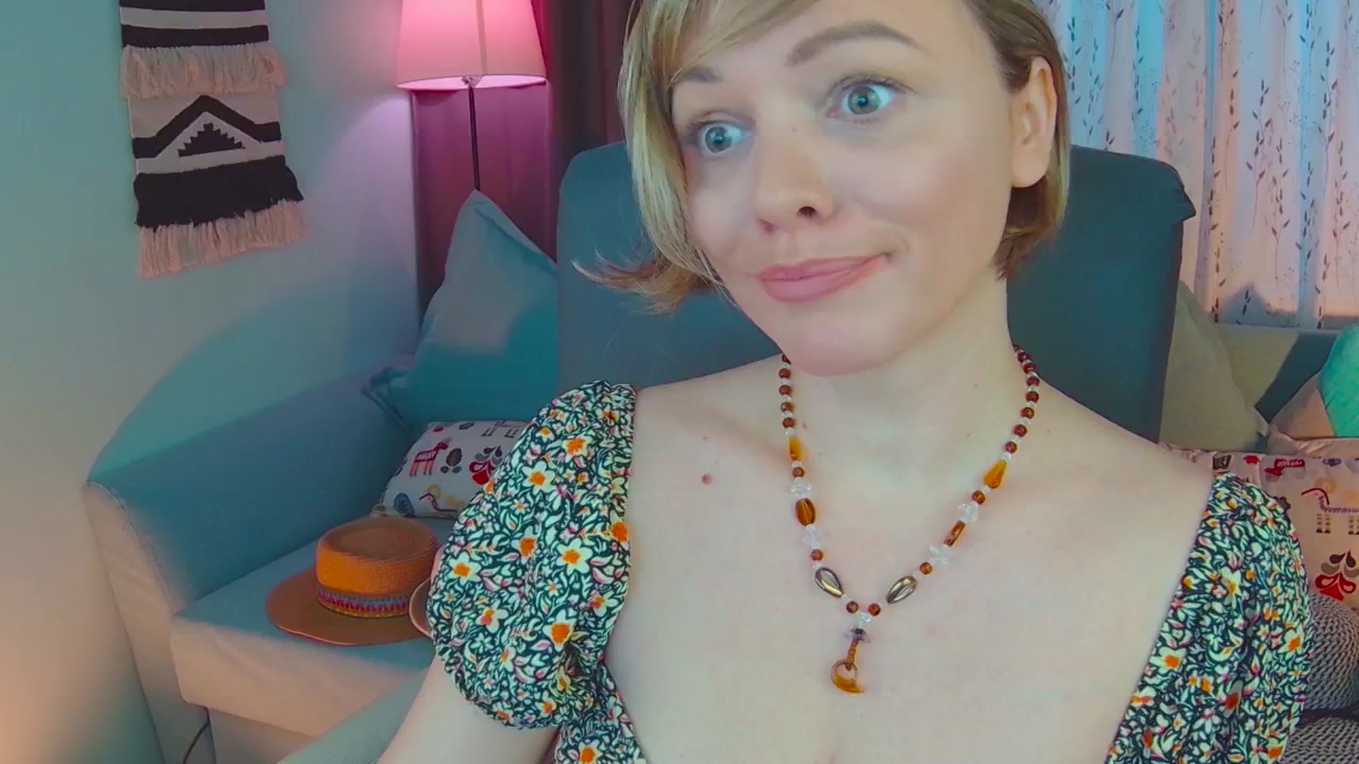 Gallery image thumbnail from SweetDazzle's myfreecams stream on, 03/04/2025, 09:32 image 14 of 20