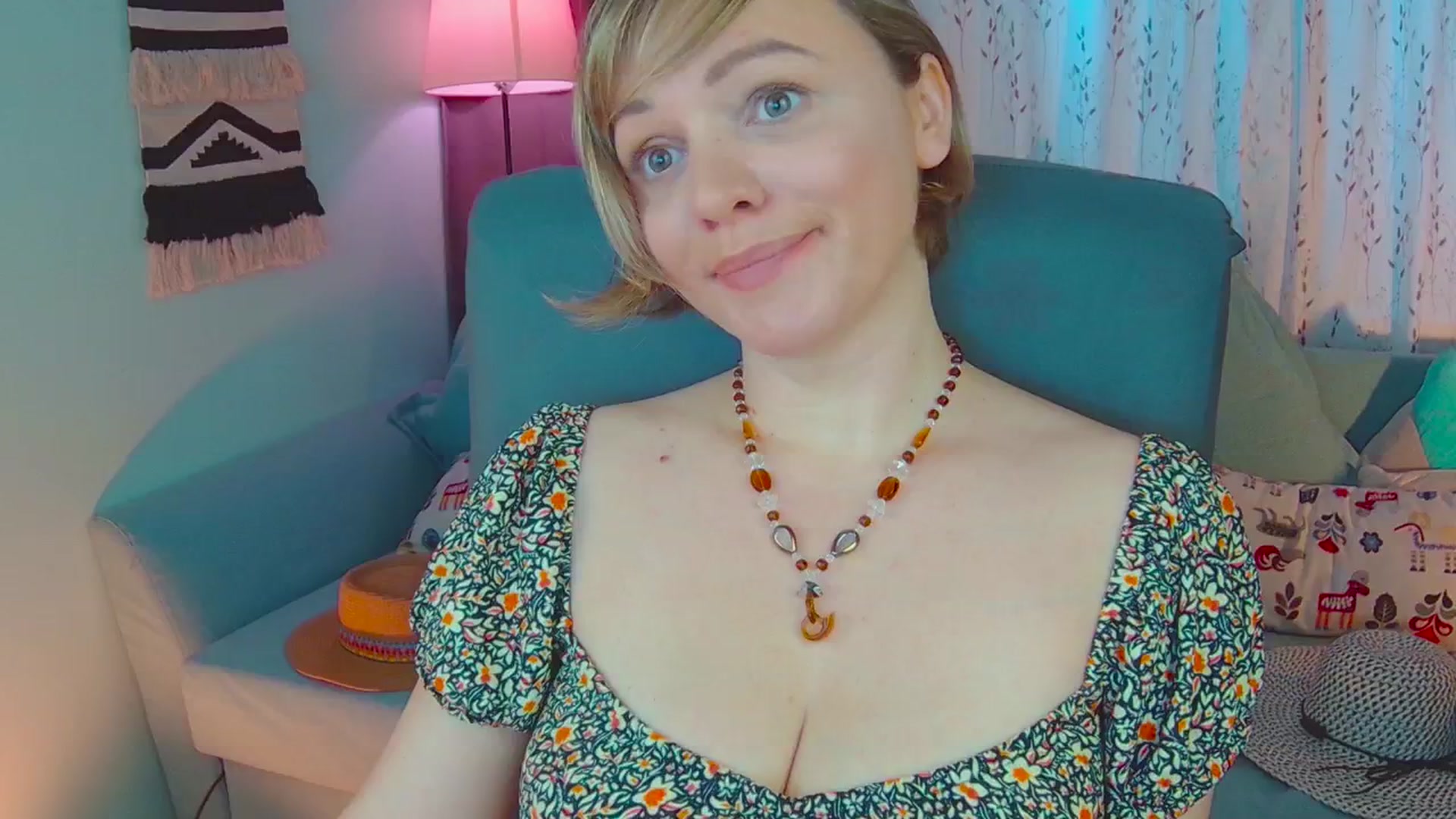 Gallery image thumbnail from SweetDazzle's myfreecams stream on, 03/04/2025, 09:32 image 15 of 20
