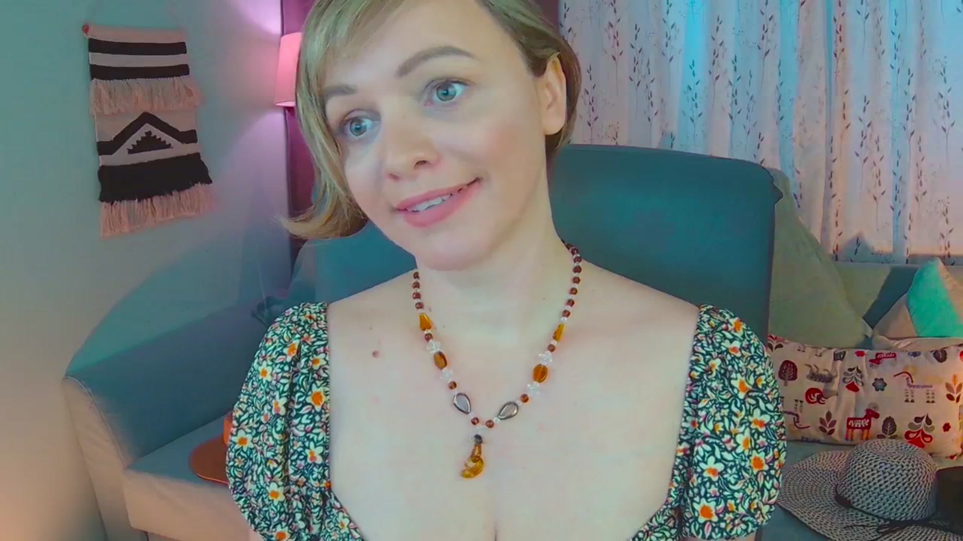 Gallery image thumbnail from SweetDazzle's myfreecams stream on, 03/04/2025, 11:39 image 12 of 20