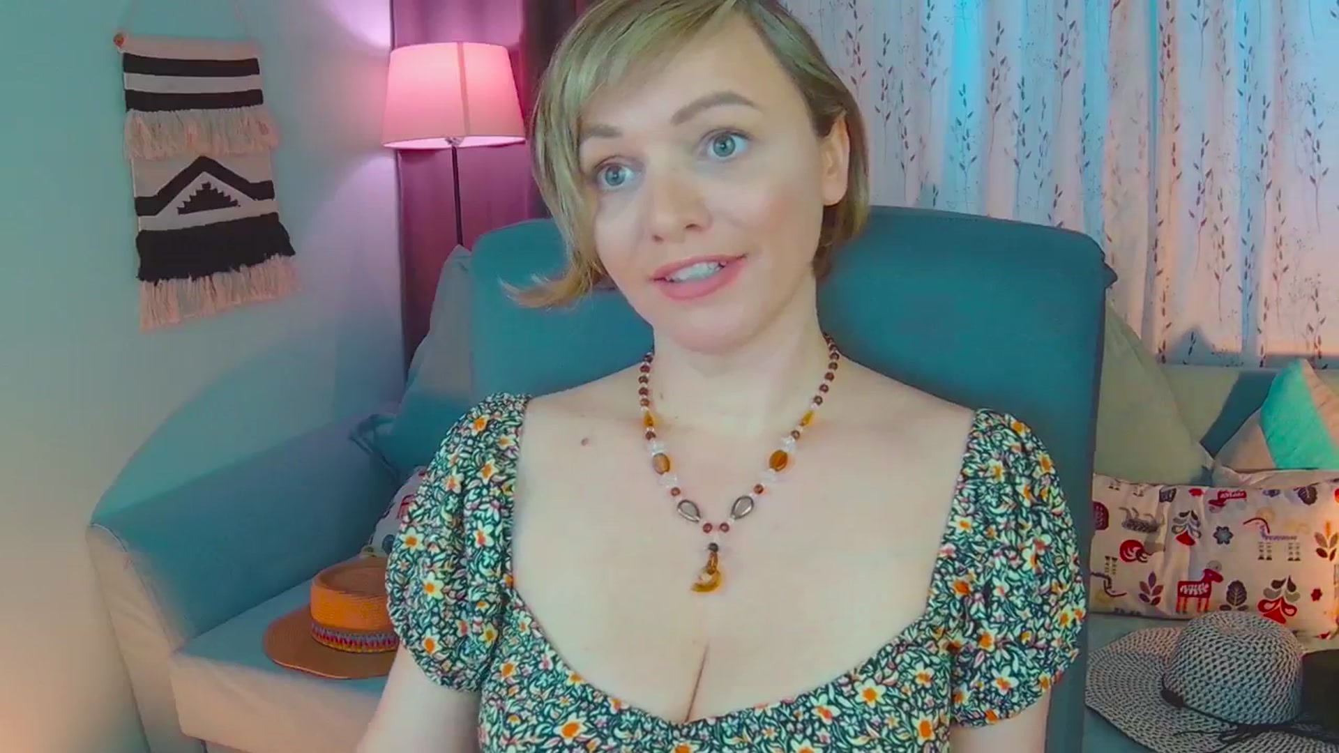 Gallery image thumbnail from SweetDazzle's myfreecams stream on, 03/04/2025, 11:39 image 18 of 20
