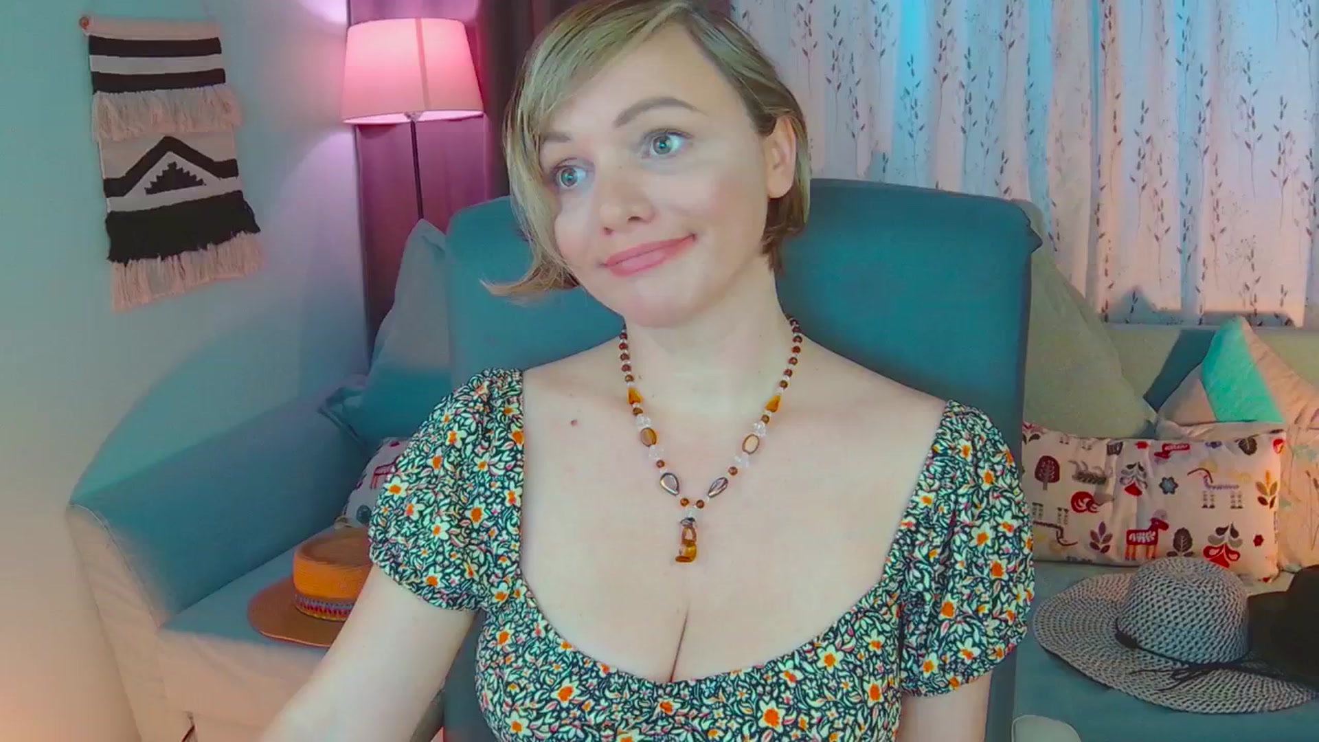 Gallery image thumbnail from SweetDazzle's myfreecams stream on, 03/04/2025, 14:14 image 5 of 20