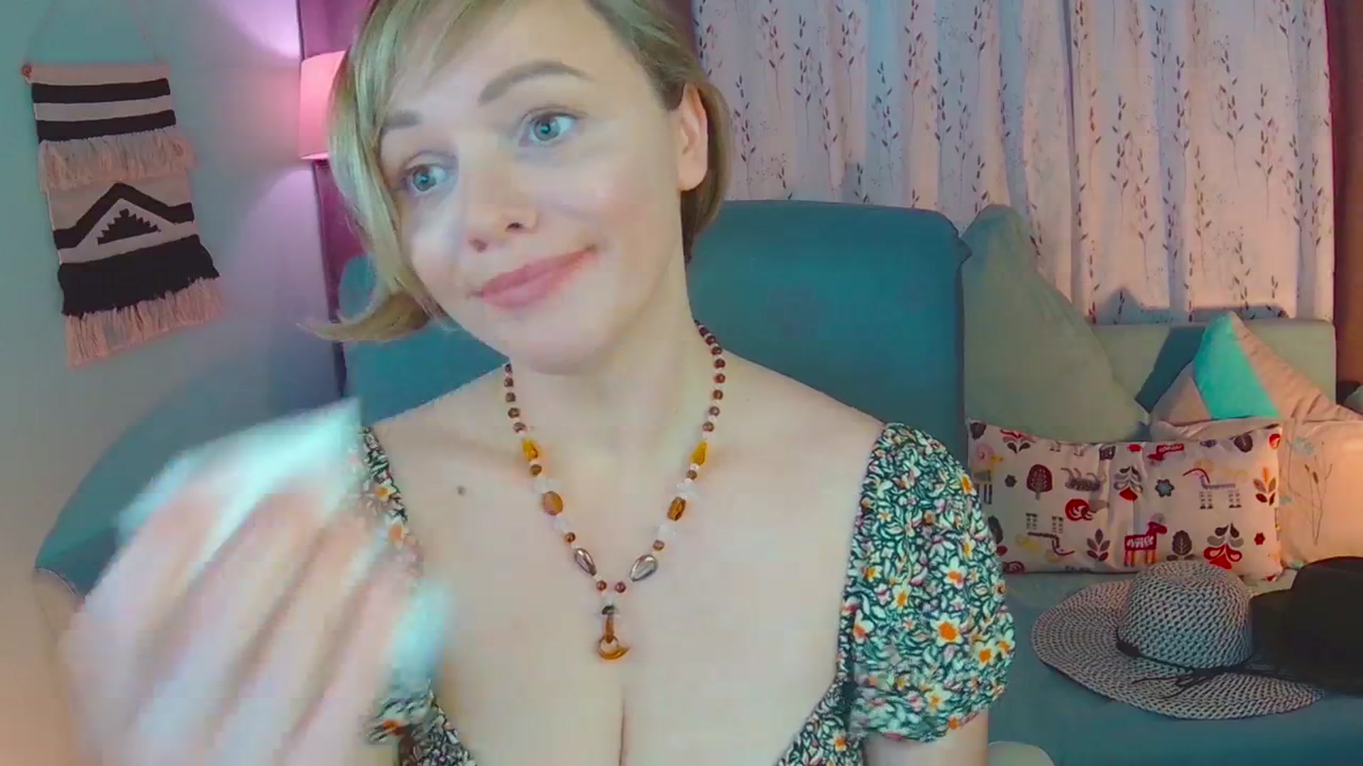 Gallery image thumbnail from SweetDazzle's myfreecams stream on, 03/04/2025, 16:02 image 8 of 20
