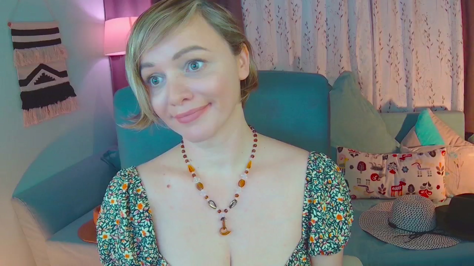 Gallery image thumbnail from SweetDazzle's myfreecams stream on, 03/04/2025, 16:02 image 16 of 20