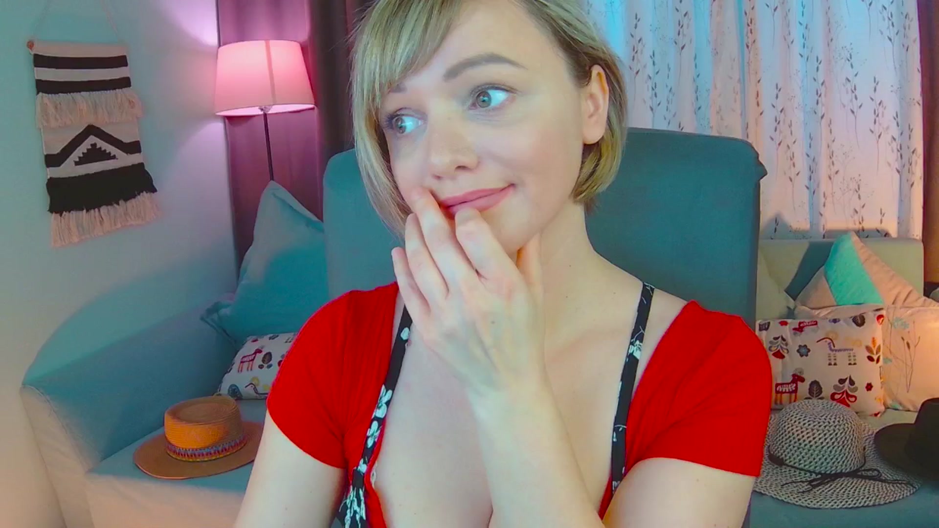 Gallery image thumbnail from SweetDazzle's myfreecams stream on, 03/05/2025, 11:46 image 9 of 20