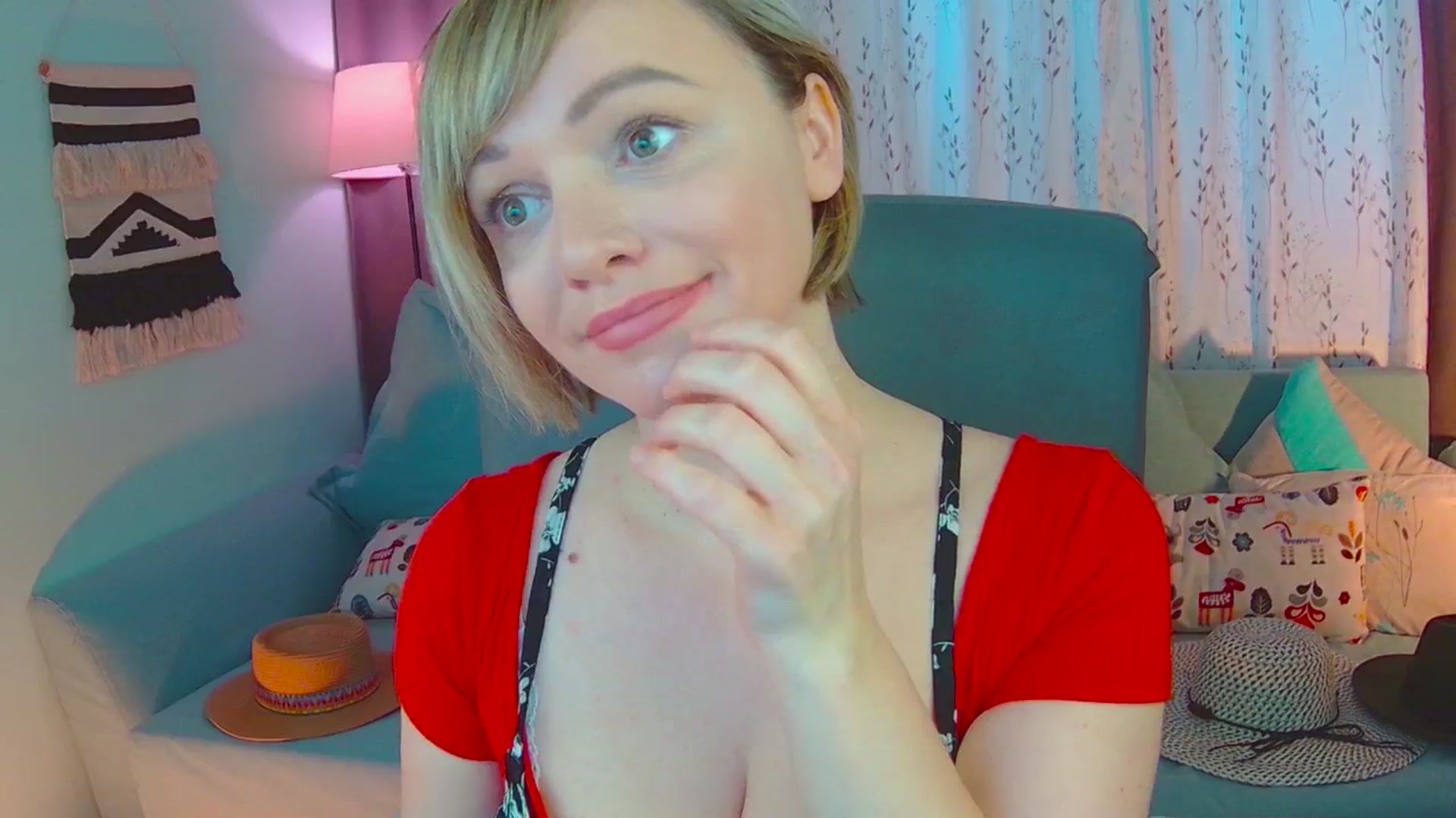 Gallery image thumbnail from SweetDazzle's myfreecams stream on, 03/05/2025, 11:46 image 4 of 20
