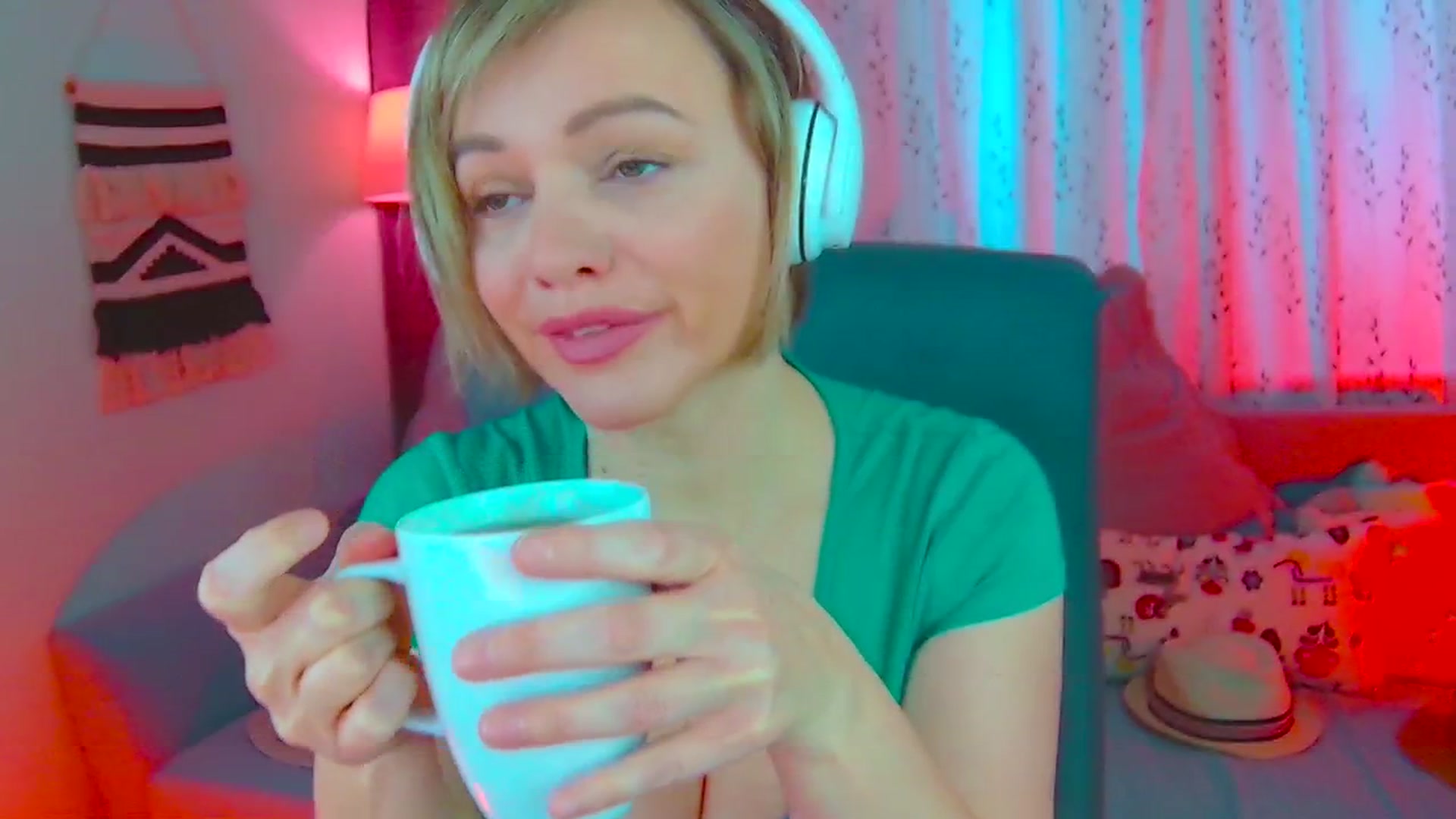Gallery image thumbnail from SweetDazzle's myfreecams stream on, 03/06/2025, 07:36 image 4 of 20