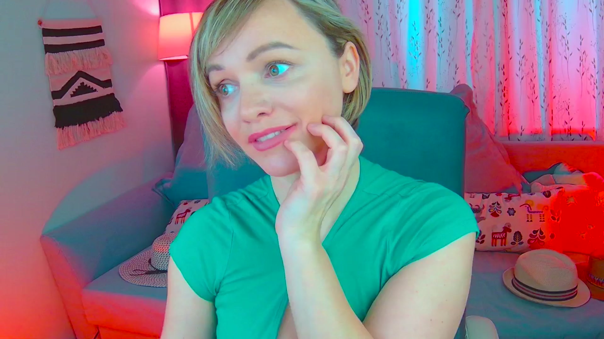 Gallery image thumbnail from SweetDazzle's myfreecams stream on, 03/06/2025, 10:48 image 7 of 20