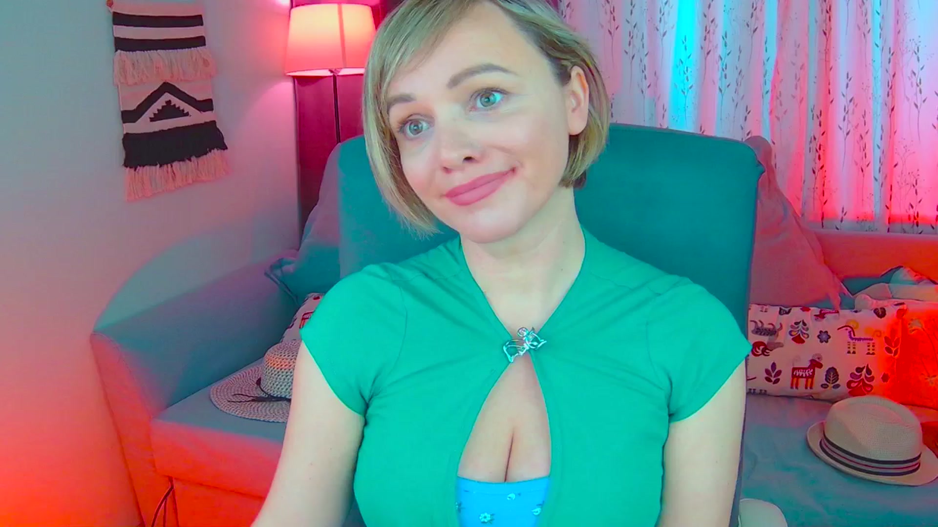 Gallery image thumbnail from SweetDazzle's myfreecams stream on, 03/06/2025, 12:43 image 1 of 20