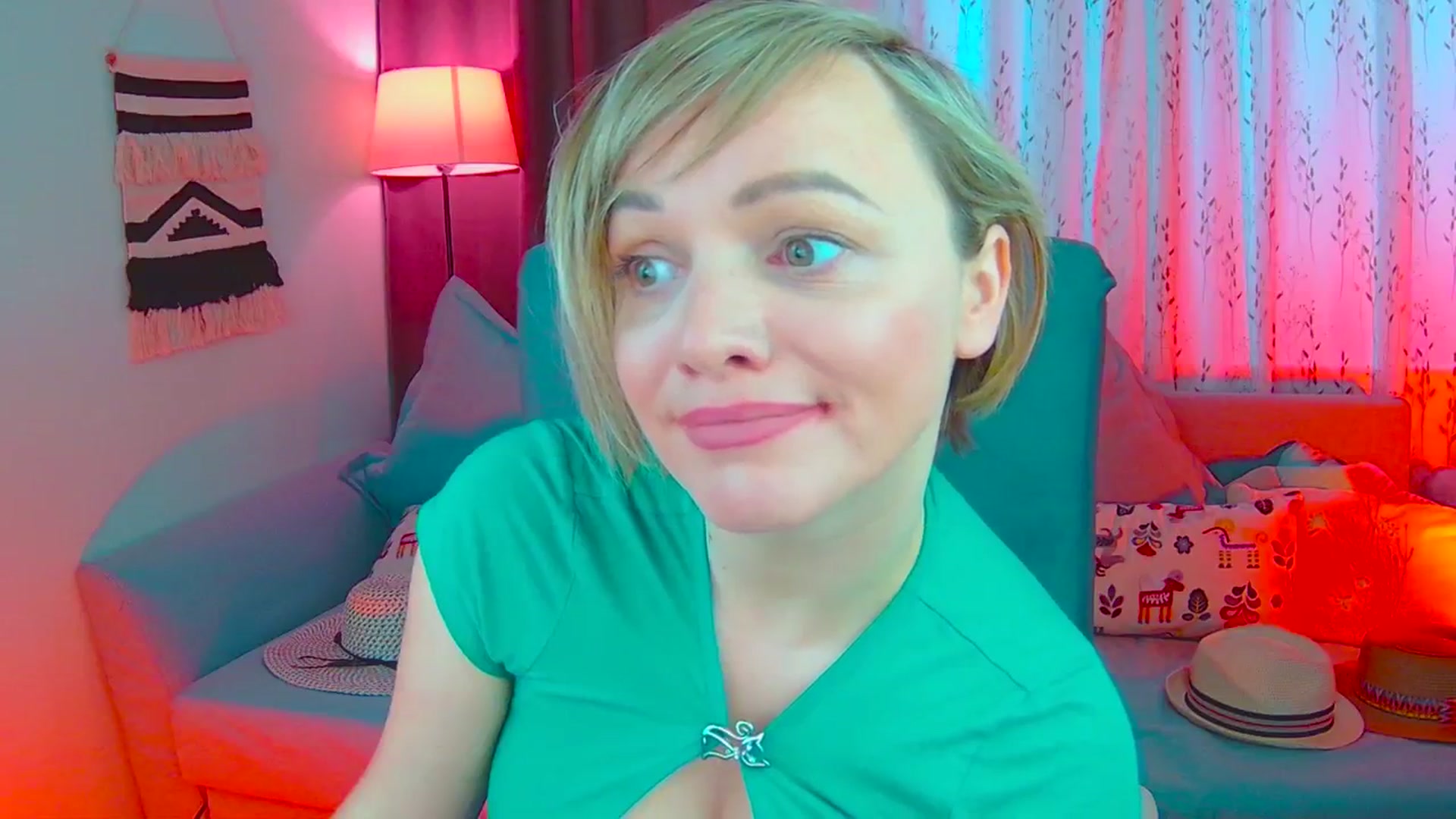 Gallery image thumbnail from SweetDazzle's myfreecams stream on, 03/06/2025, 14:14 image 9 of 20