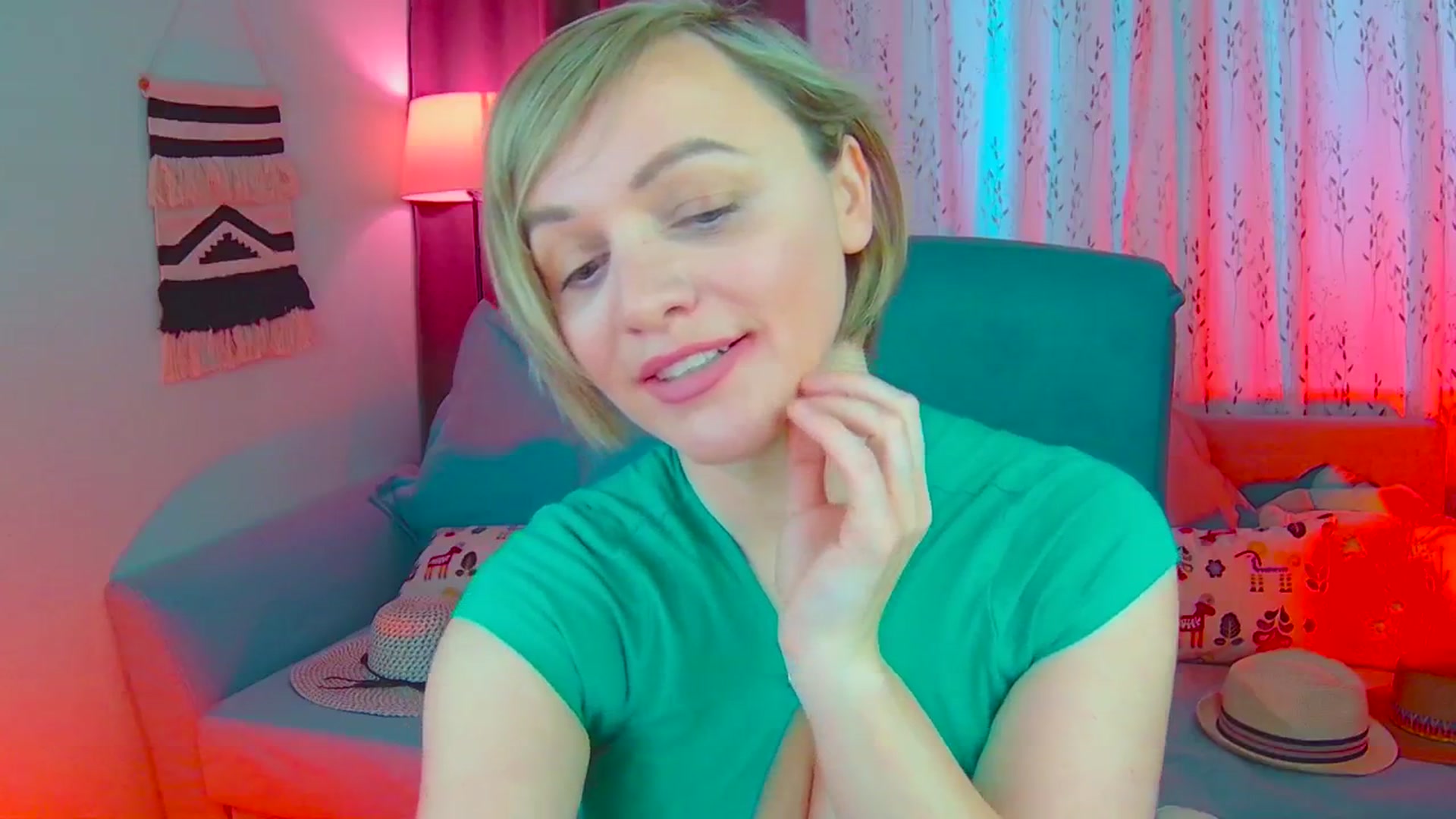 Gallery image thumbnail from SweetDazzle's myfreecams stream on, 03/06/2025, 15:19 image 6 of 20
