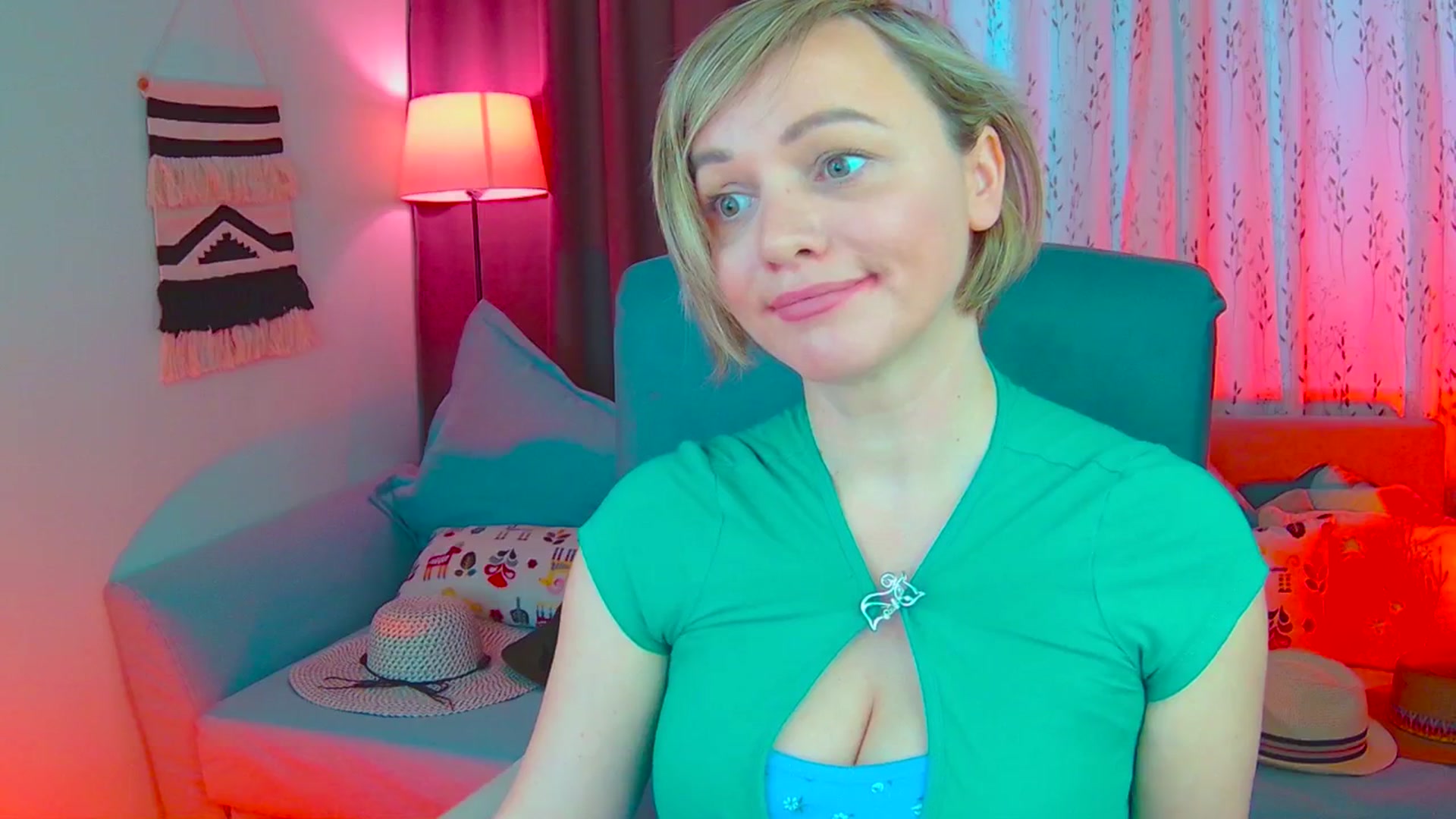 Gallery image thumbnail from SweetDazzle's myfreecams stream on, 03/06/2025, 15:19 image 15 of 20