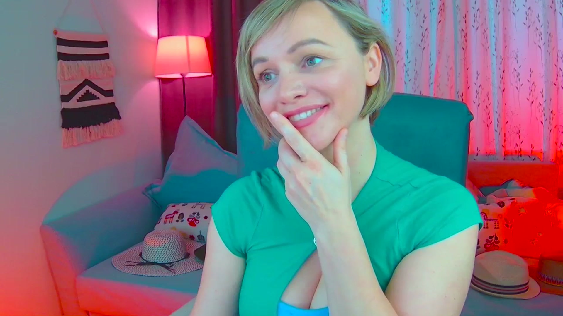 Gallery image thumbnail from SweetDazzle's myfreecams stream on, 03/06/2025, 15:19 image 17 of 20