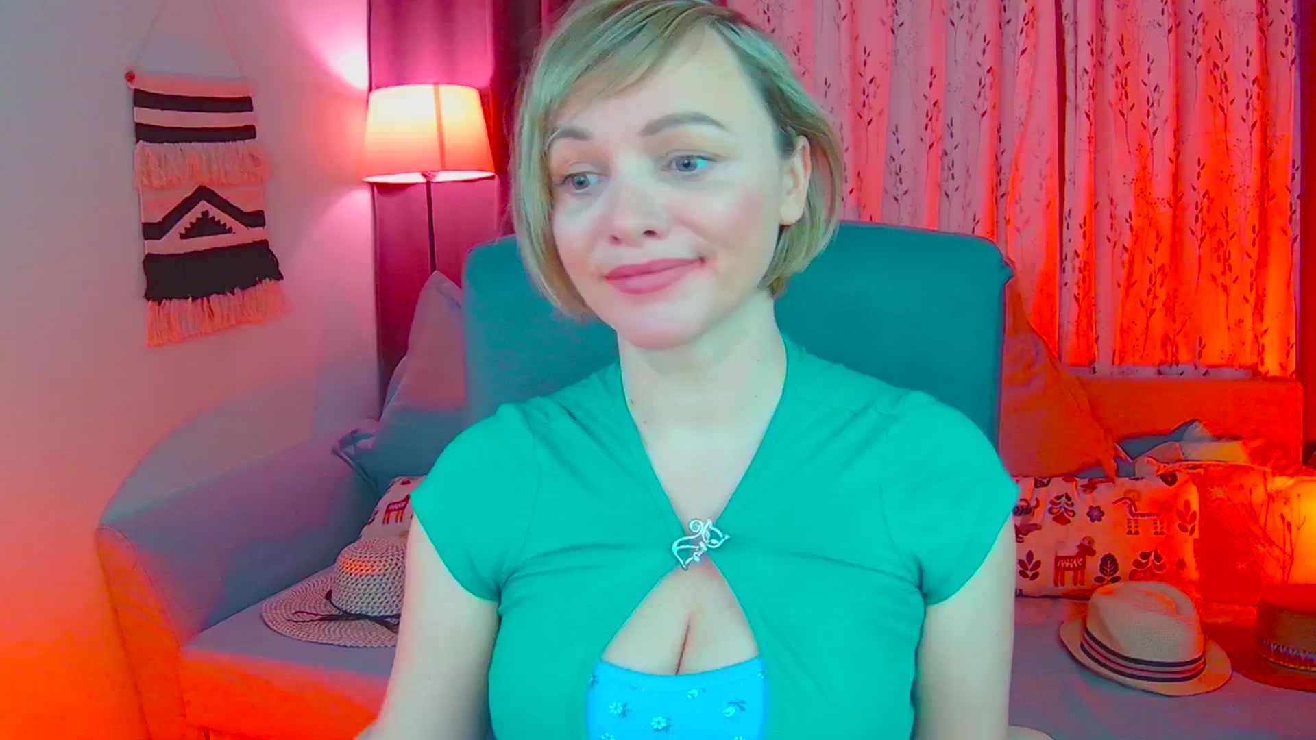 Gallery image thumbnail from SweetDazzle's myfreecams stream on, 03/06/2025, 17:37 image 1 of 20