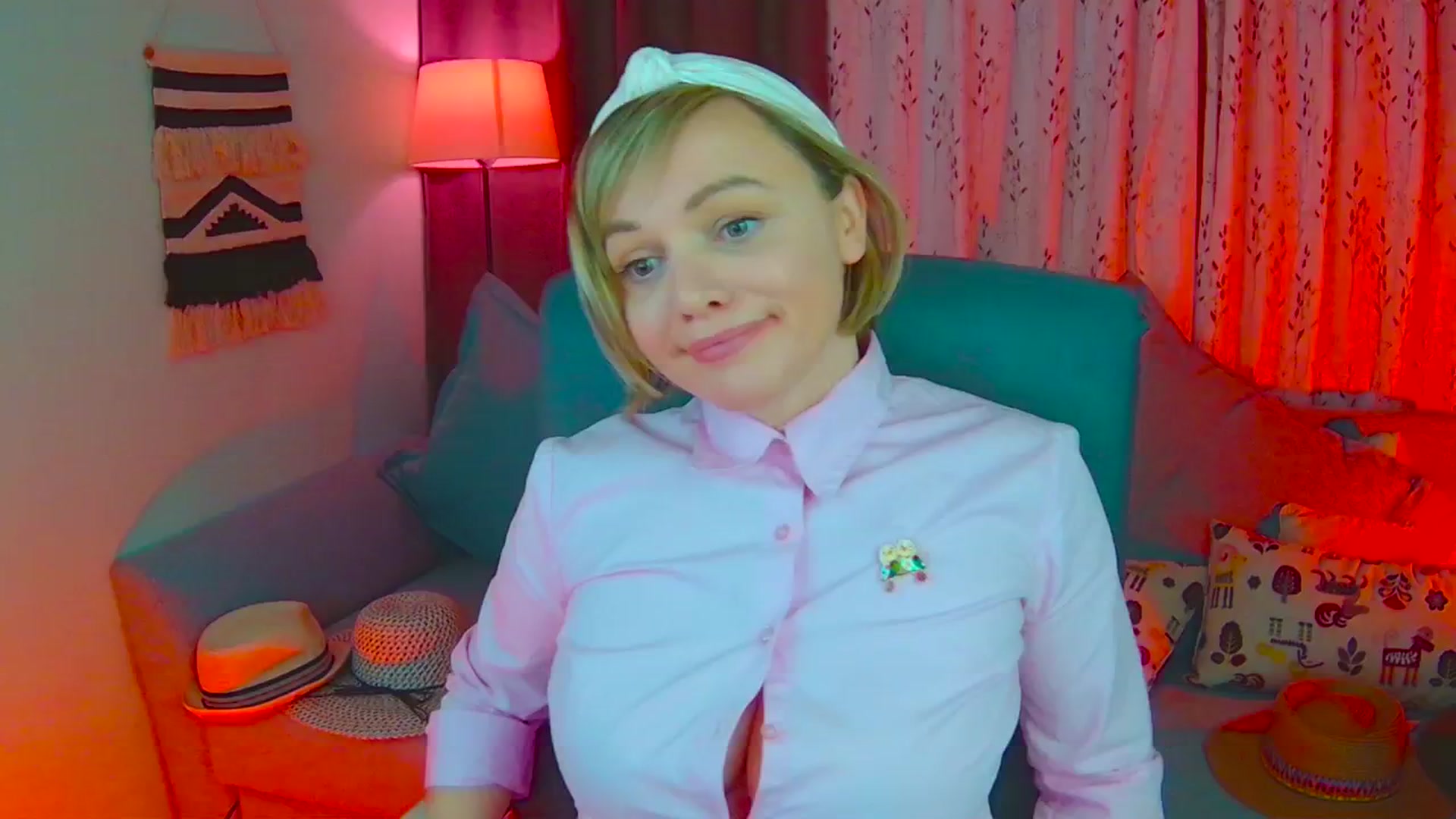 Gallery image thumbnail from SweetDazzle's myfreecams stream on, 03/07/2025, 21:10 image 1 of 20