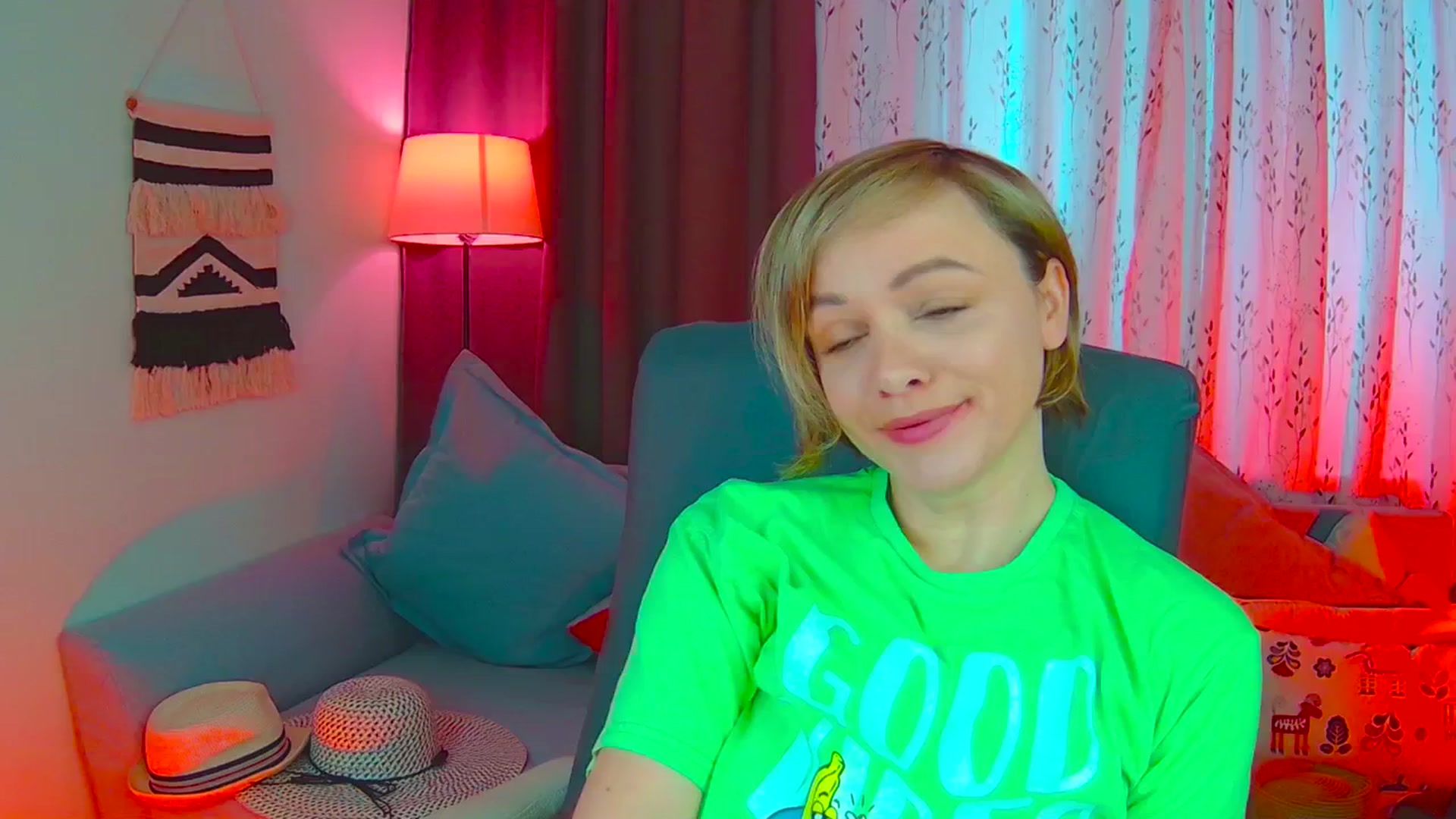 Gallery image thumbnail from SweetDazzle's myfreecams stream on, 03/10/2025, 07:52 image 8 of 20