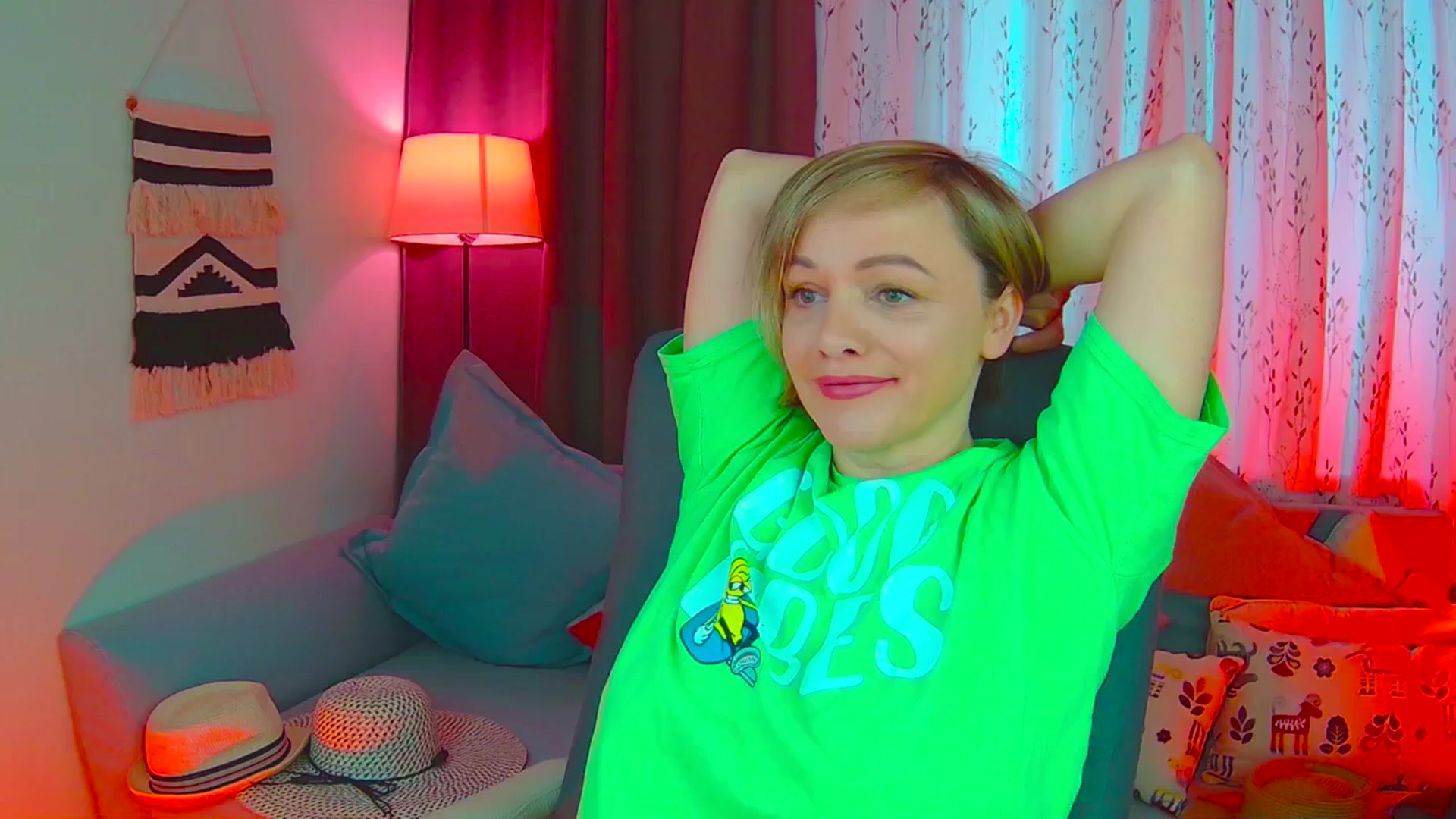 Gallery image thumbnail from SweetDazzle's myfreecams stream on, 03/10/2025, 07:52 image 7 of 20