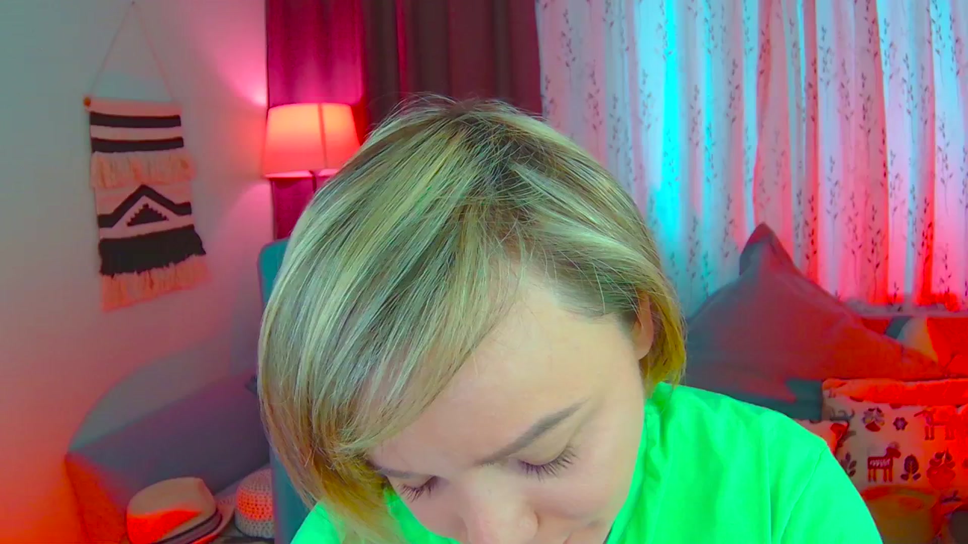 Gallery image thumbnail from SweetDazzle's myfreecams stream on, 03/10/2025, 08:20 image 15 of 20