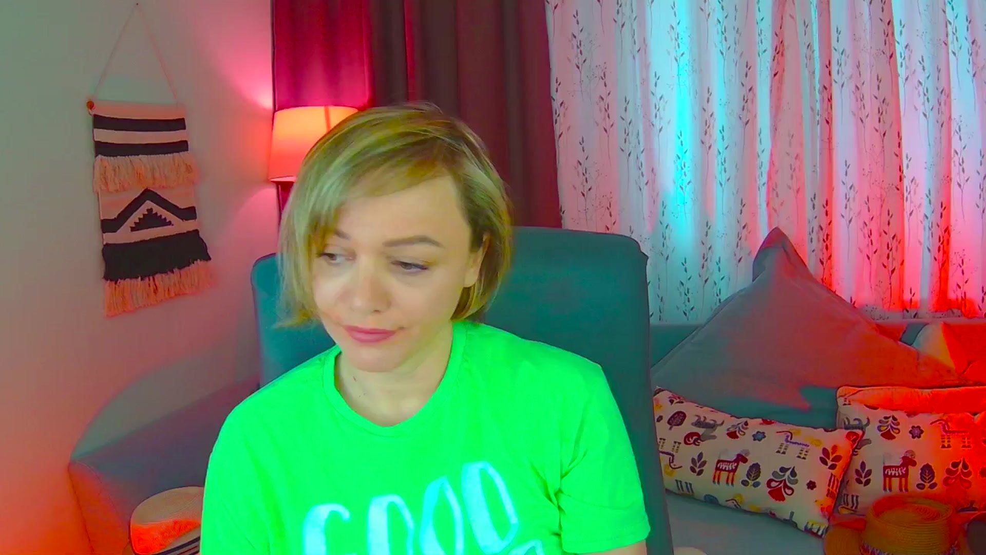 Gallery image thumbnail from SweetDazzle's myfreecams stream on, 03/10/2025, 10:25 image 2 of 20