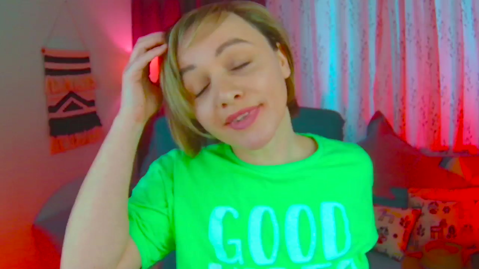 Gallery image thumbnail from SweetDazzle's myfreecams stream on, 03/10/2025, 10:25 image 15 of 20