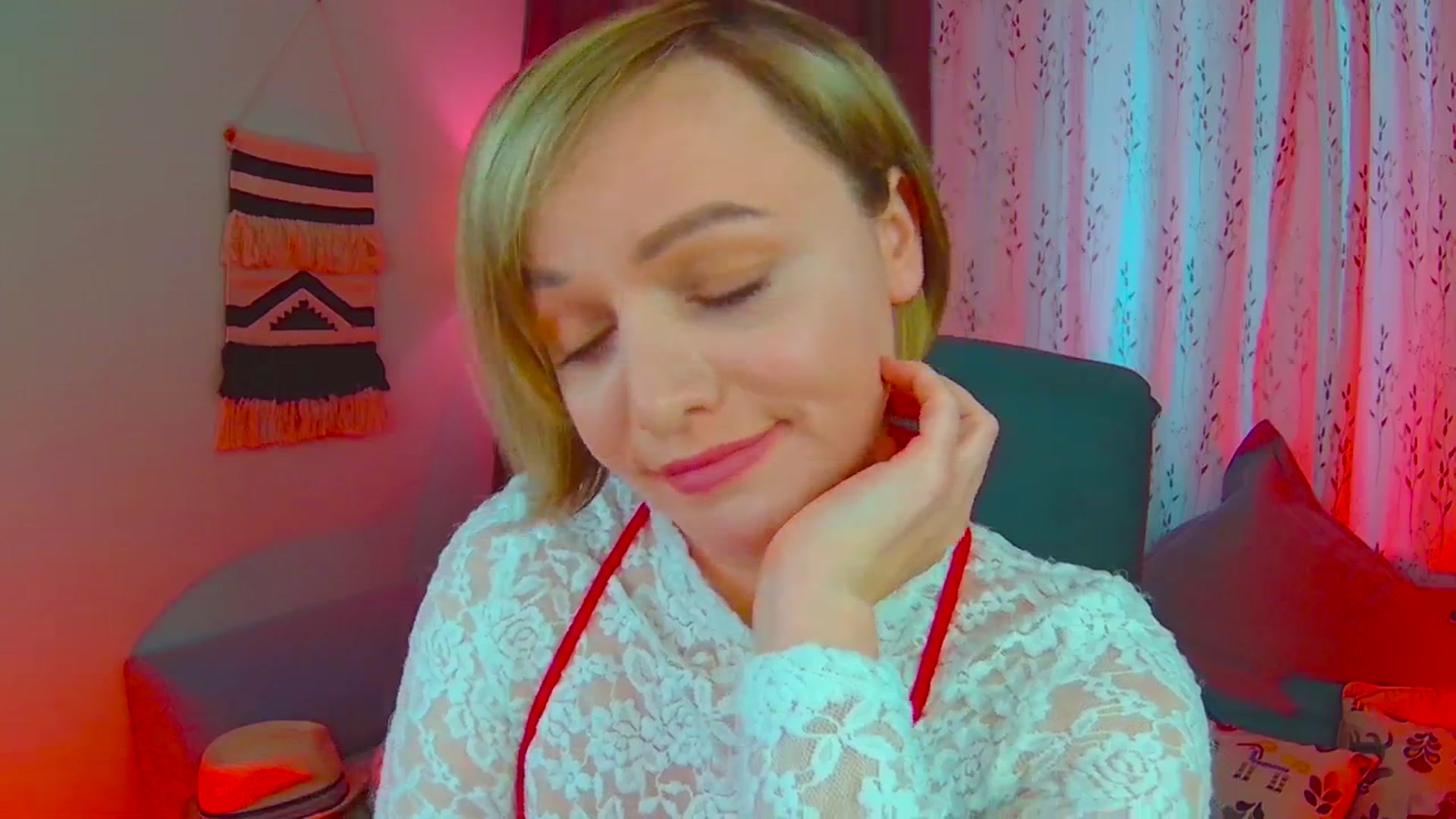 Gallery image thumbnail from SweetDazzle's myfreecams stream on, 03/10/2025, 13:00 image 19 of 20