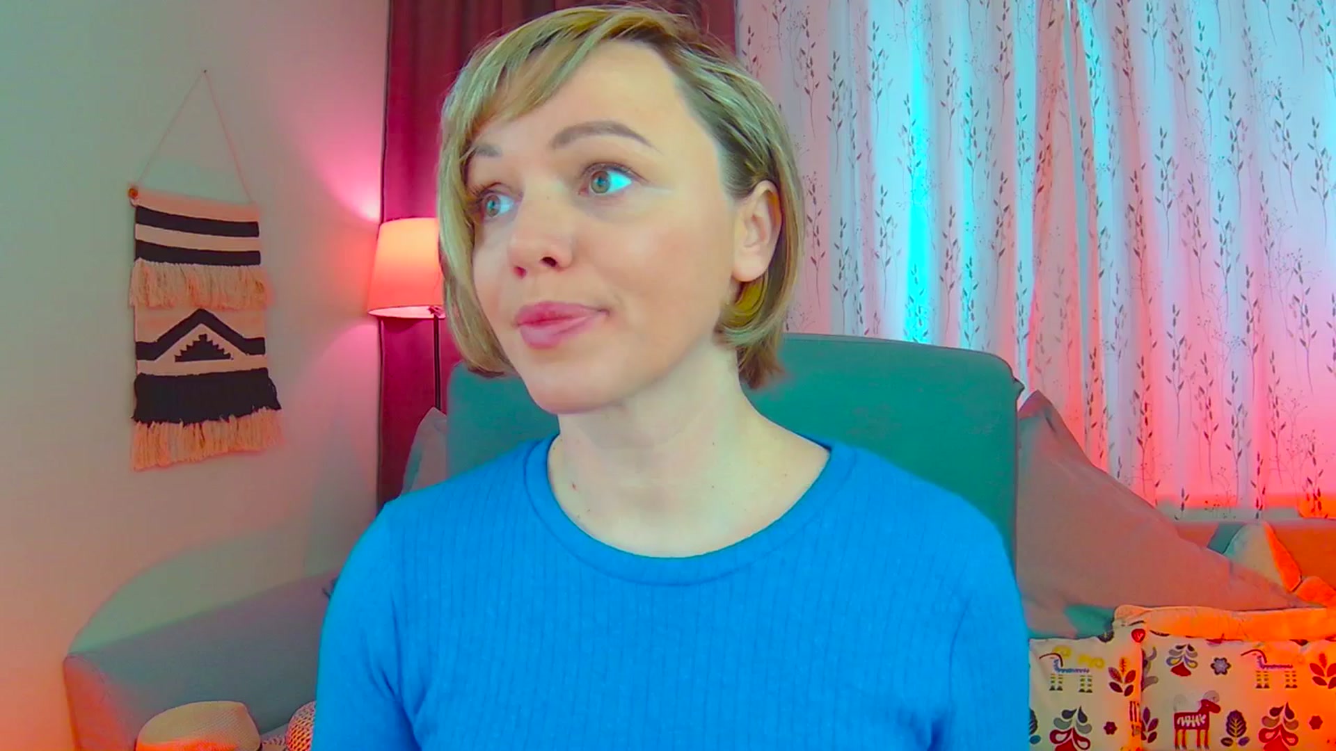 Gallery image thumbnail from SweetDazzle's myfreecams stream on, 03/13/2025, 11:36 image 4 of 20