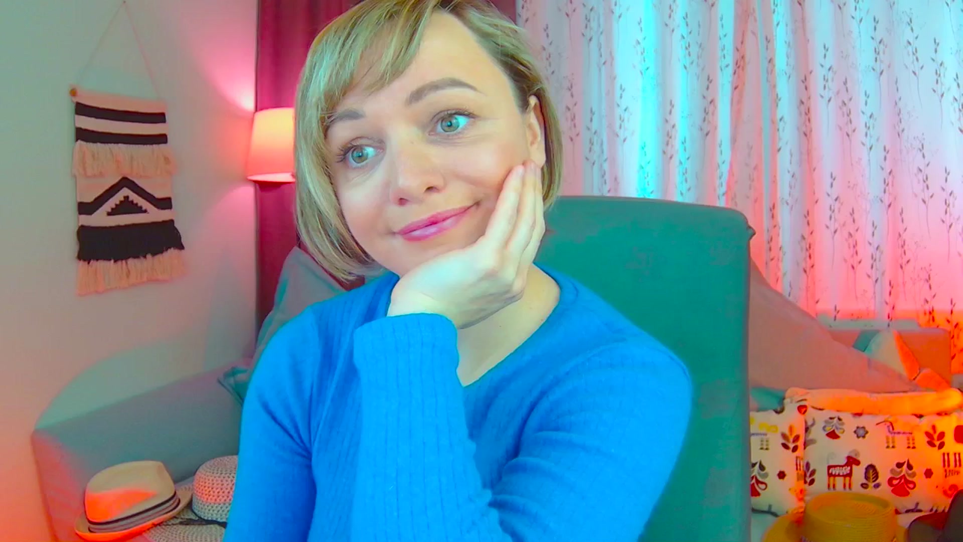 Gallery image thumbnail from SweetDazzle's myfreecams stream on, 03/13/2025, 11:36 image 18 of 20