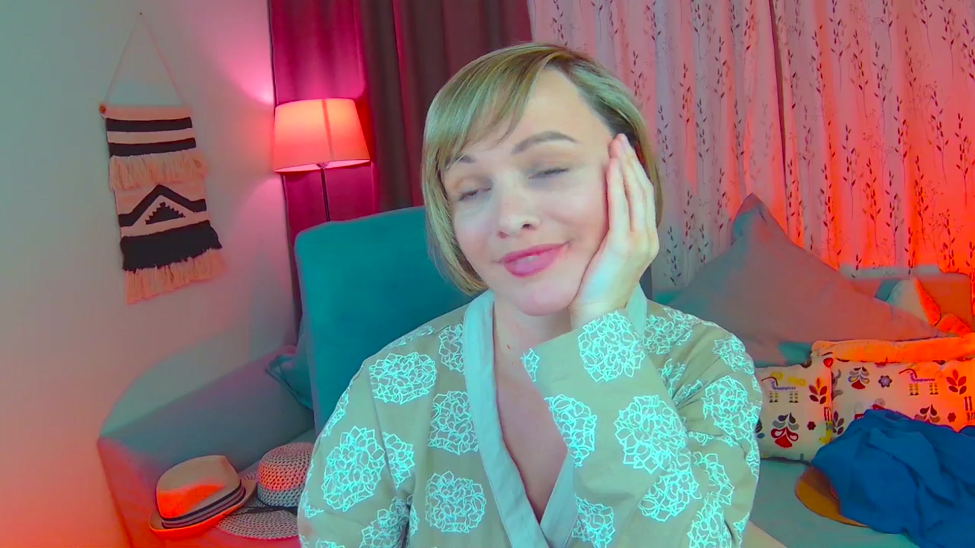 Gallery image thumbnail from SweetDazzle's myfreecams stream on, 03/13/2025, 15:13 image 18 of 20