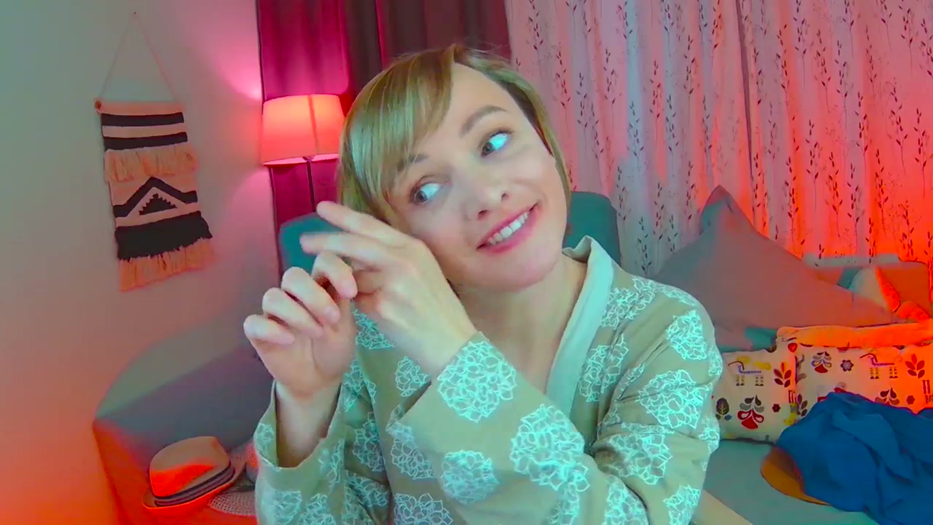 Gallery image thumbnail from SweetDazzle's myfreecams stream on, 03/13/2025, 15:13 image 5 of 20