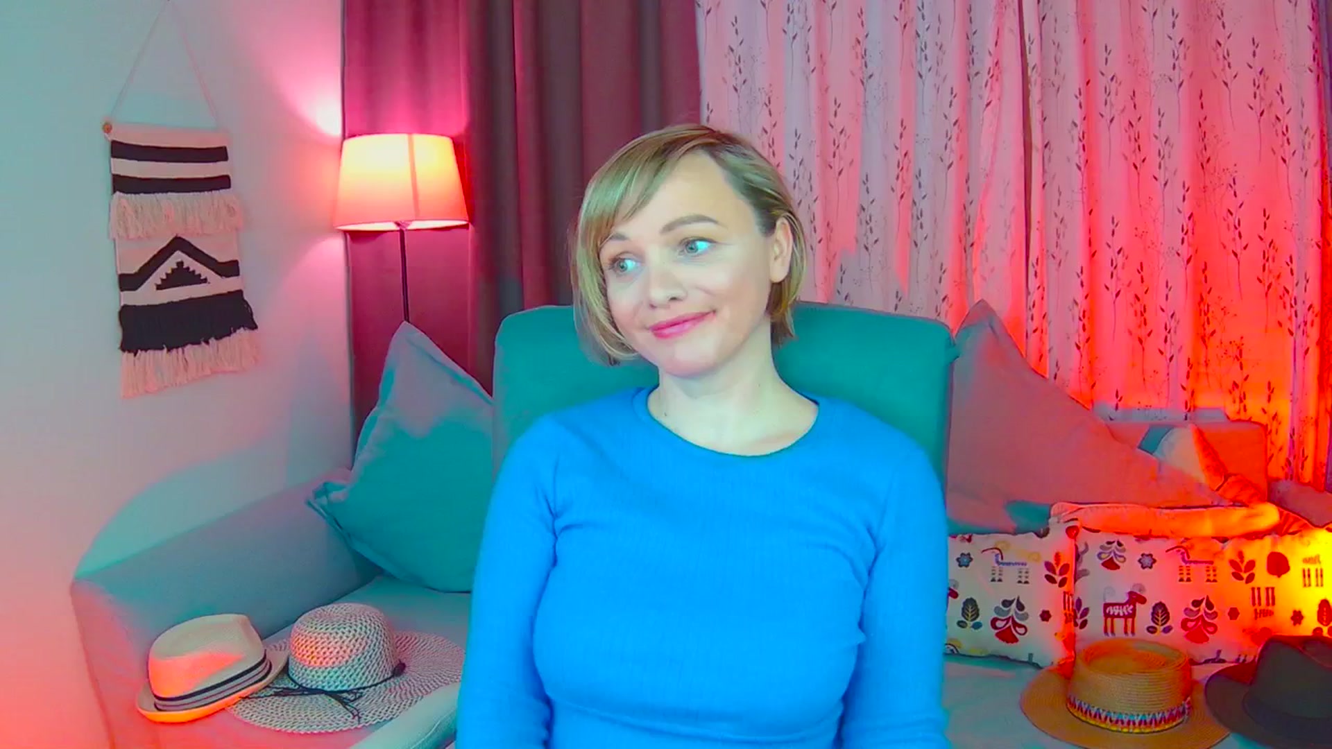 Gallery image thumbnail from SweetDazzle's myfreecams stream on, 03/13/2025, 16:38 image 1 of 20