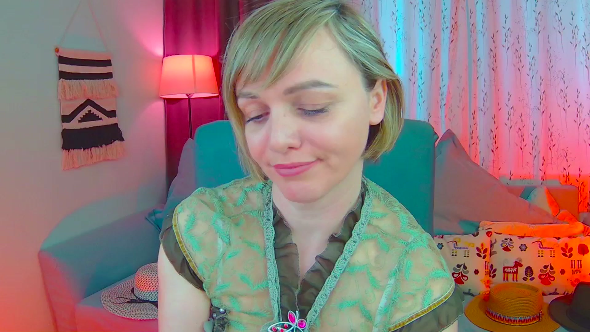 Gallery image thumbnail from SweetDazzle's myfreecams stream on, 03/14/2025, 15:10 image 18 of 20