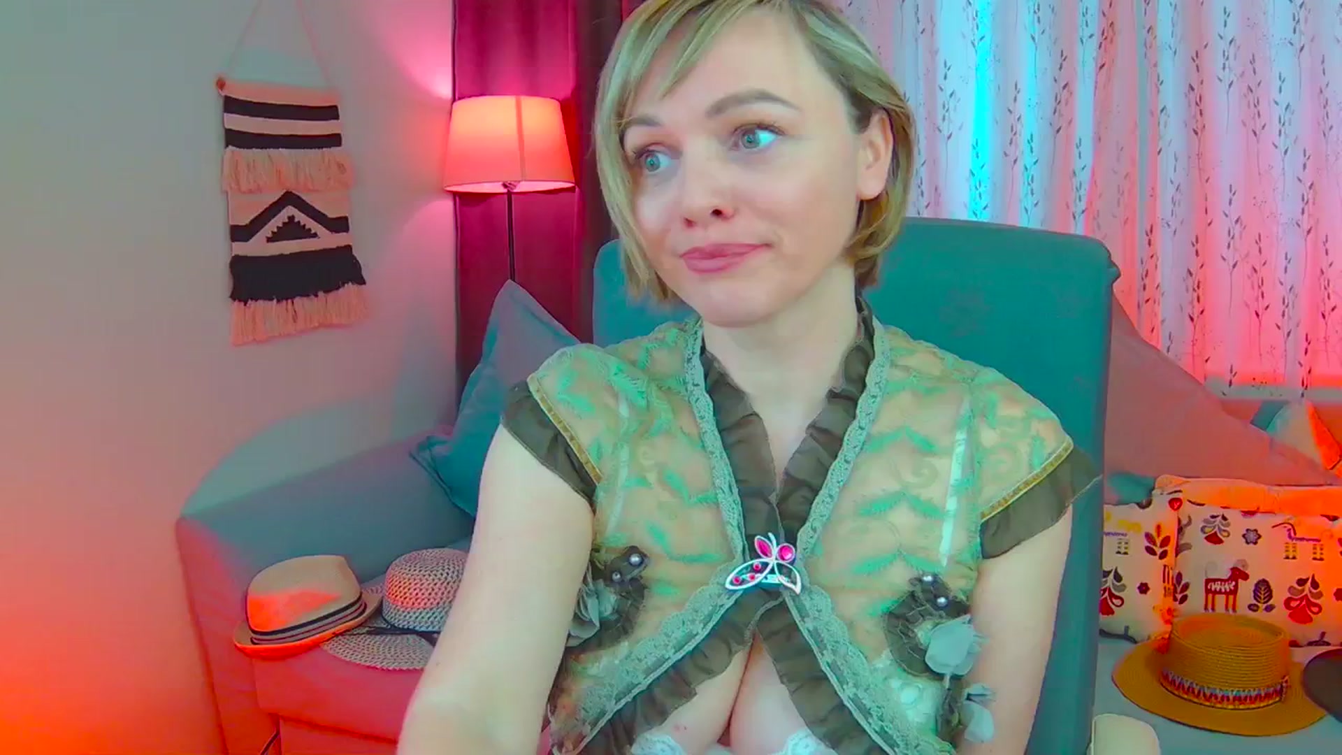 Gallery image thumbnail from SweetDazzle's myfreecams stream on, 03/14/2025, 15:10 image 7 of 20