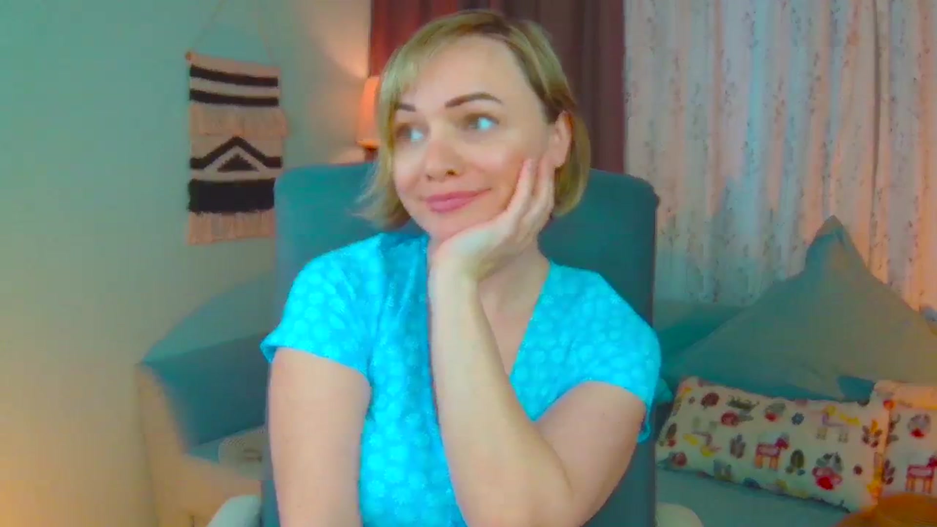 Gallery image thumbnail from SweetDazzle's myfreecams stream on, 03/17/2025, 14:30 image 17 of 20