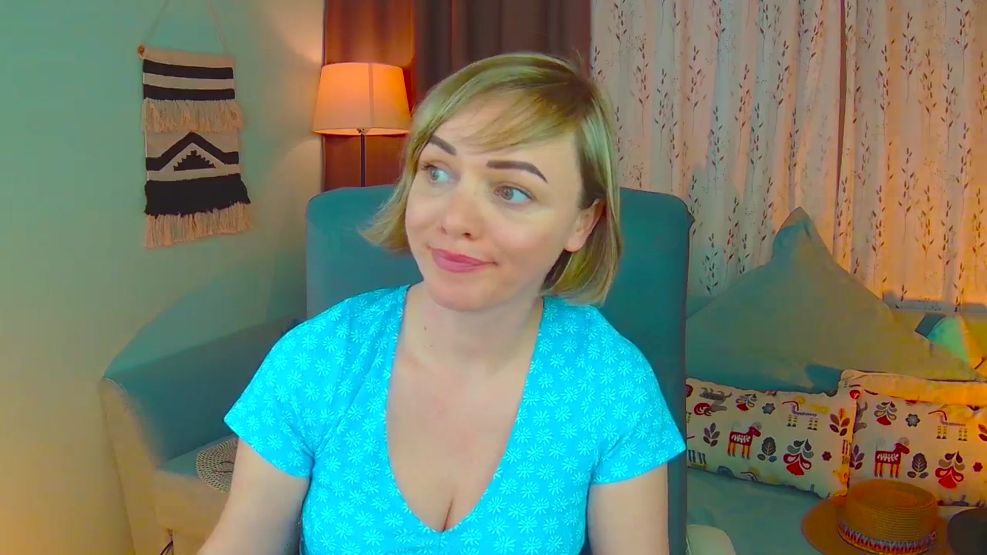 Gallery image thumbnail from SweetDazzle's myfreecams stream on, 03/17/2025, 15:49 image 5 of 20