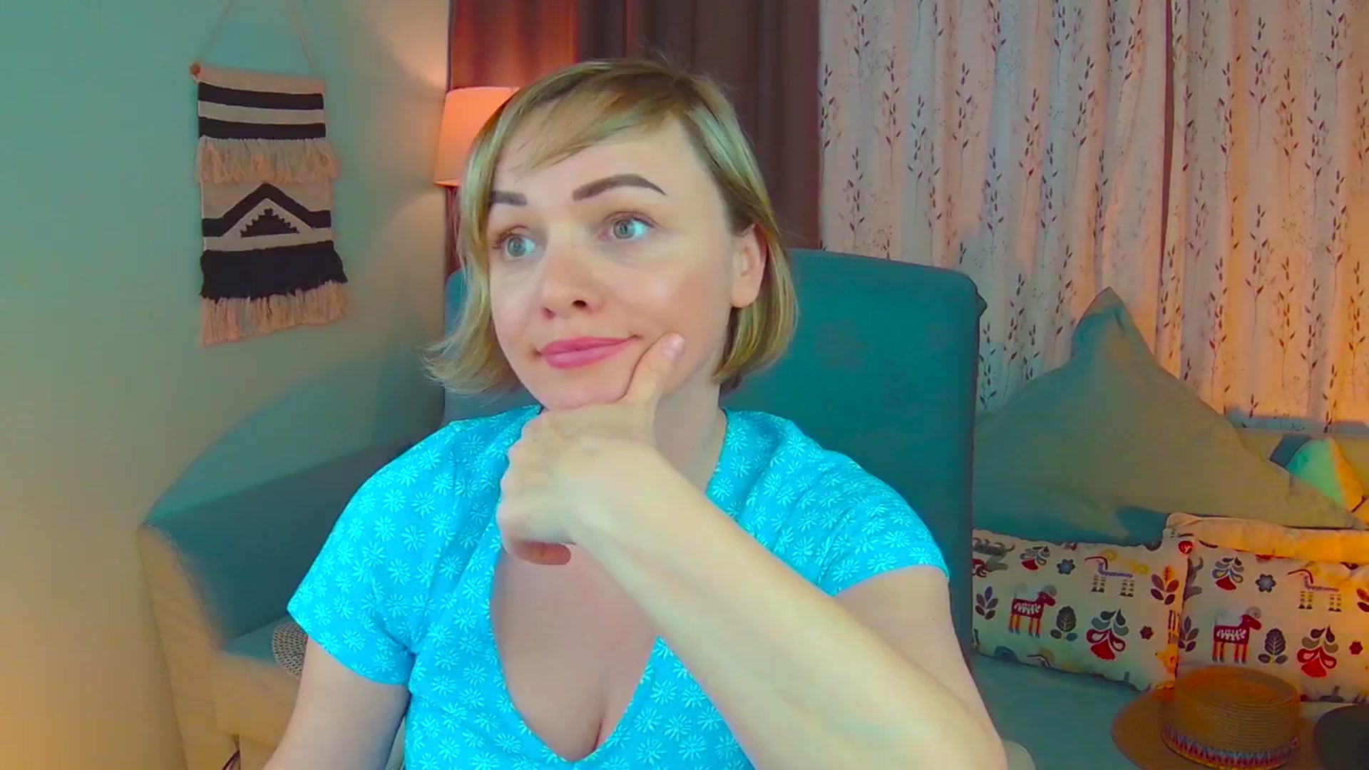 Gallery image thumbnail from SweetDazzle's myfreecams stream on, 03/17/2025, 15:49 image 8 of 20