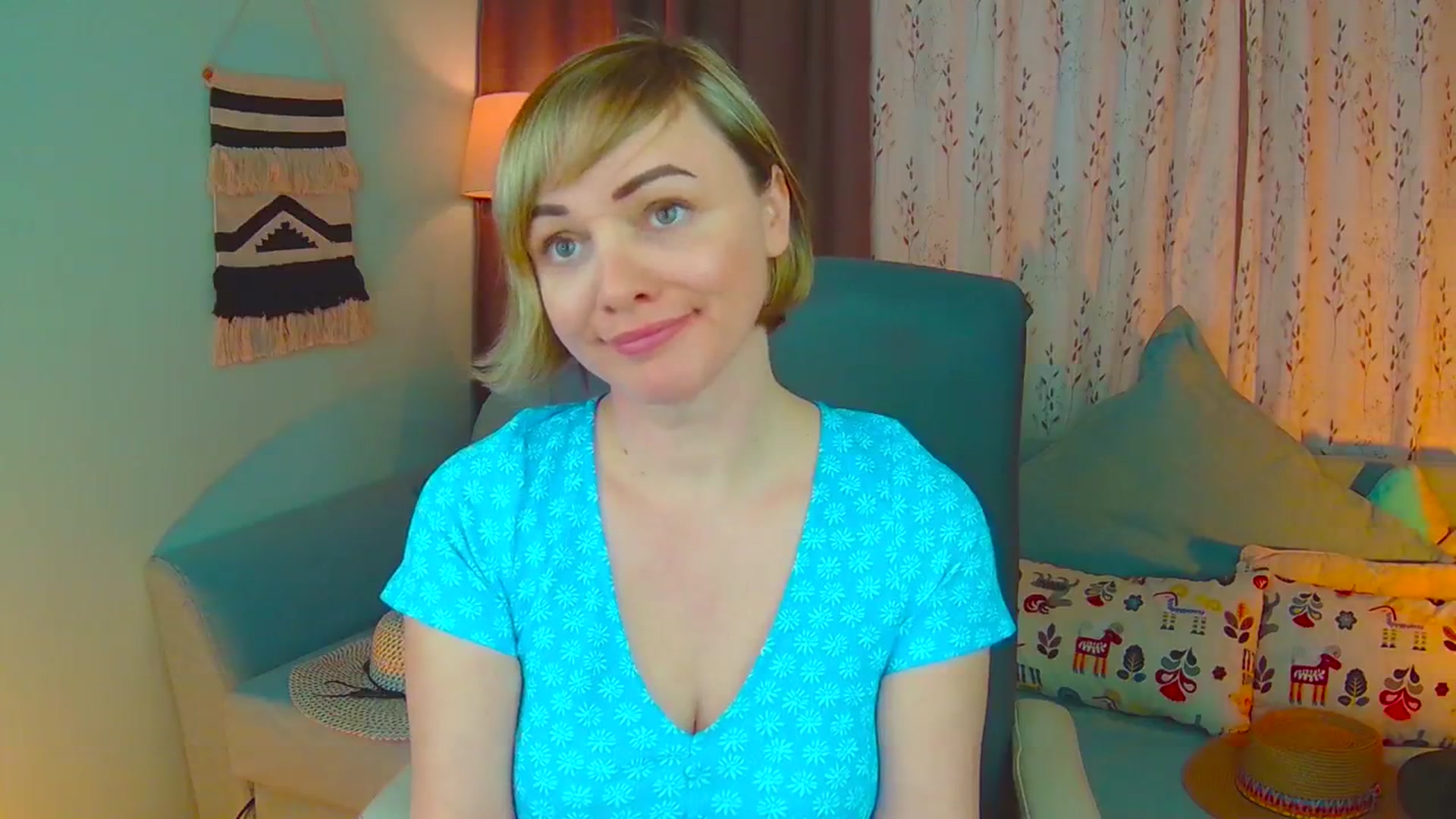 Gallery image thumbnail from SweetDazzle's myfreecams stream on, 03/17/2025, 15:49 image 12 of 20