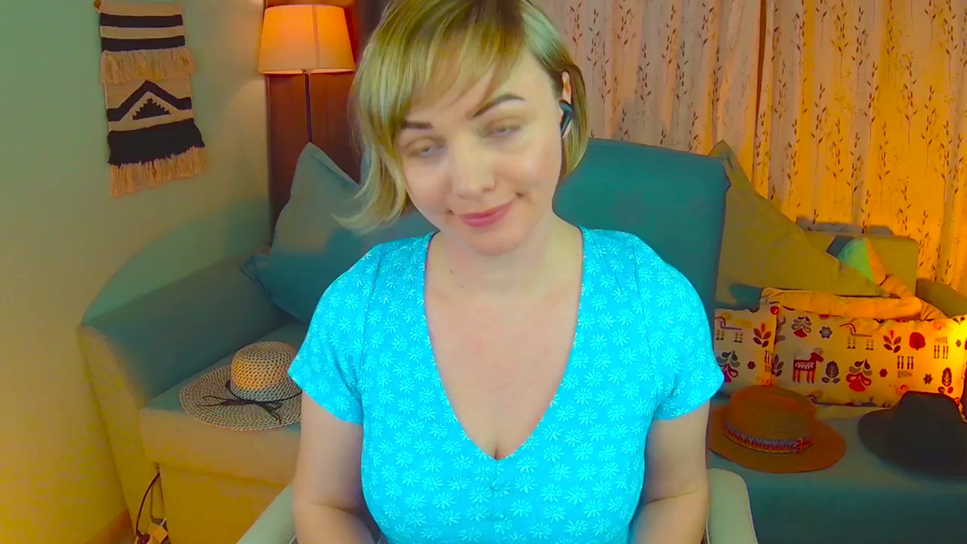 Gallery image thumbnail from SweetDazzle's myfreecams stream on, 03/17/2025, 17:10 image 7 of 20