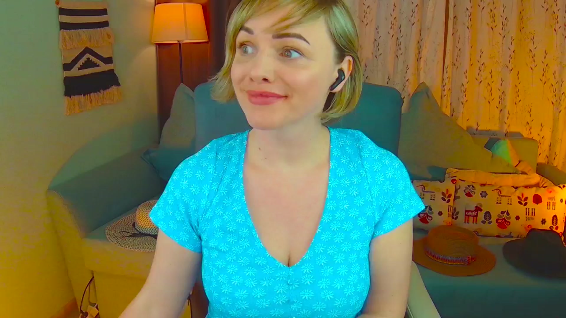 Gallery image thumbnail from SweetDazzle's myfreecams stream on, 03/17/2025, 17:10 image 15 of 20