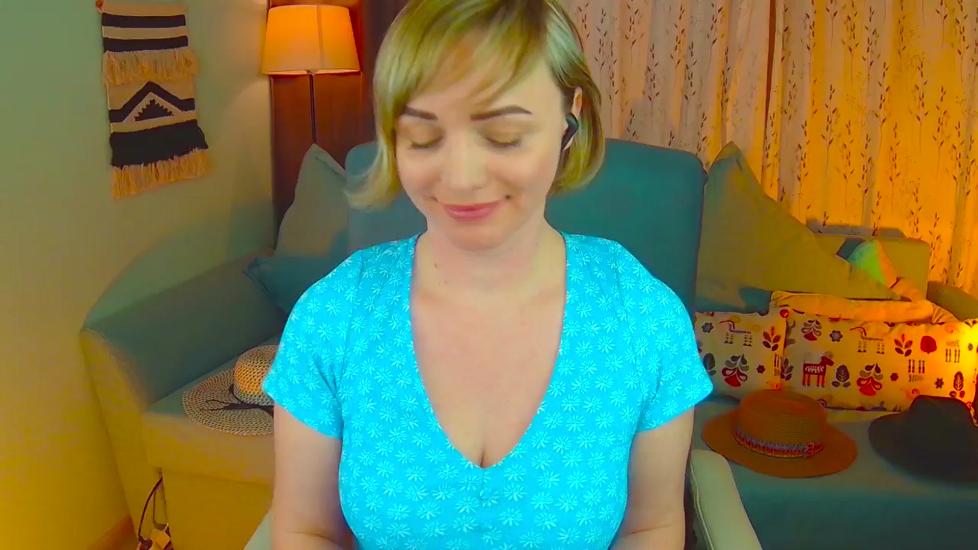 Gallery image thumbnail from SweetDazzle's myfreecams stream on, 03/17/2025, 17:10 image 16 of 20