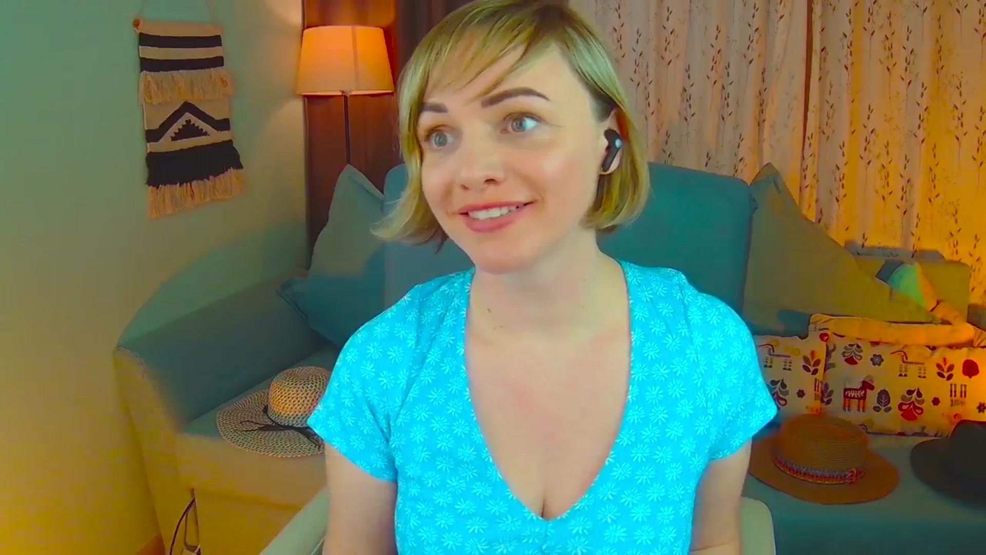 Gallery image thumbnail from SweetDazzle's myfreecams stream on, 03/17/2025, 17:23 image 12 of 20