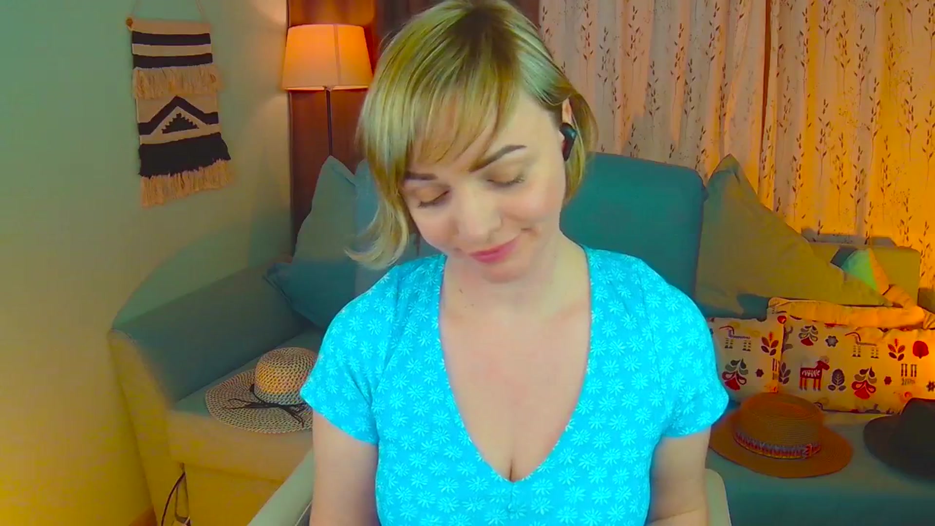 Gallery image thumbnail from SweetDazzle's myfreecams stream on, 03/17/2025, 17:23 image 16 of 20