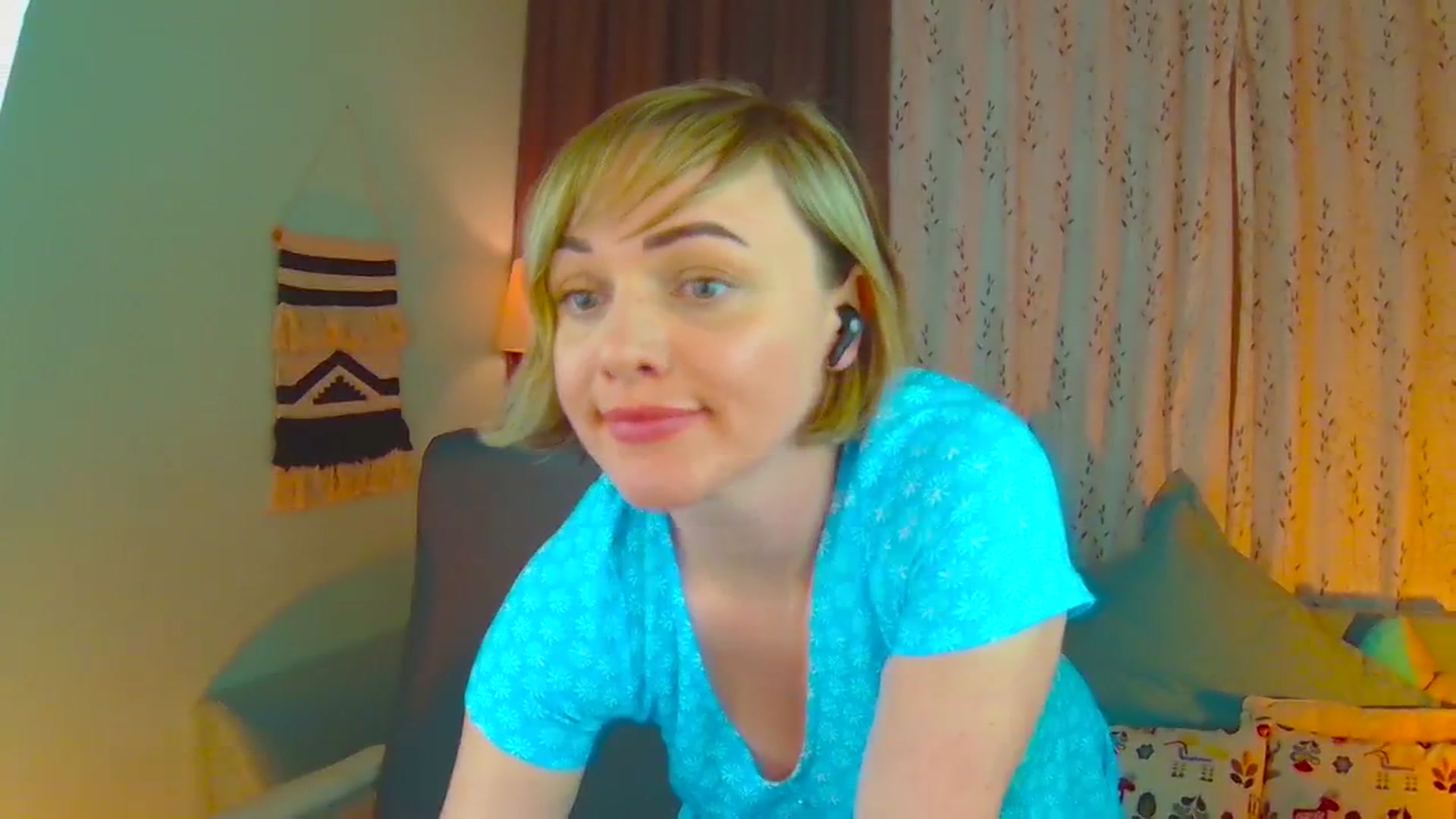 Gallery image thumbnail from SweetDazzle's myfreecams stream on, 03/17/2025, 17:23 image 7 of 20