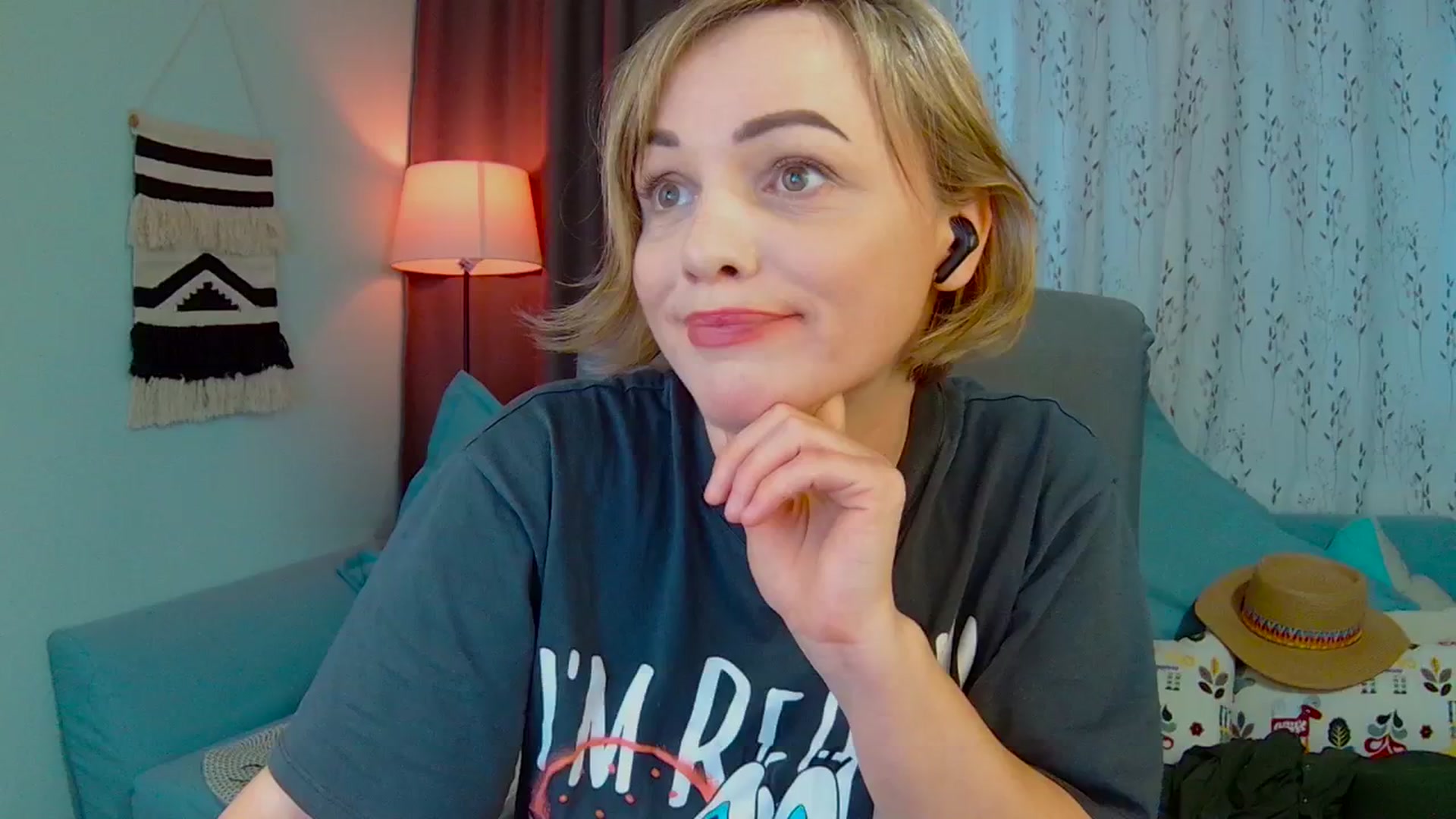 Gallery image thumbnail from SweetDazzle's myfreecams stream on, 03/18/2025, 15:30 image 10 of 20