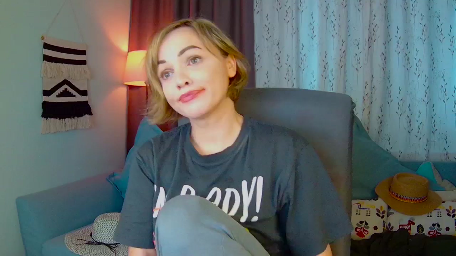 Gallery image thumbnail from SweetDazzle's myfreecams stream on, 03/18/2025, 15:30 image 1 of 20