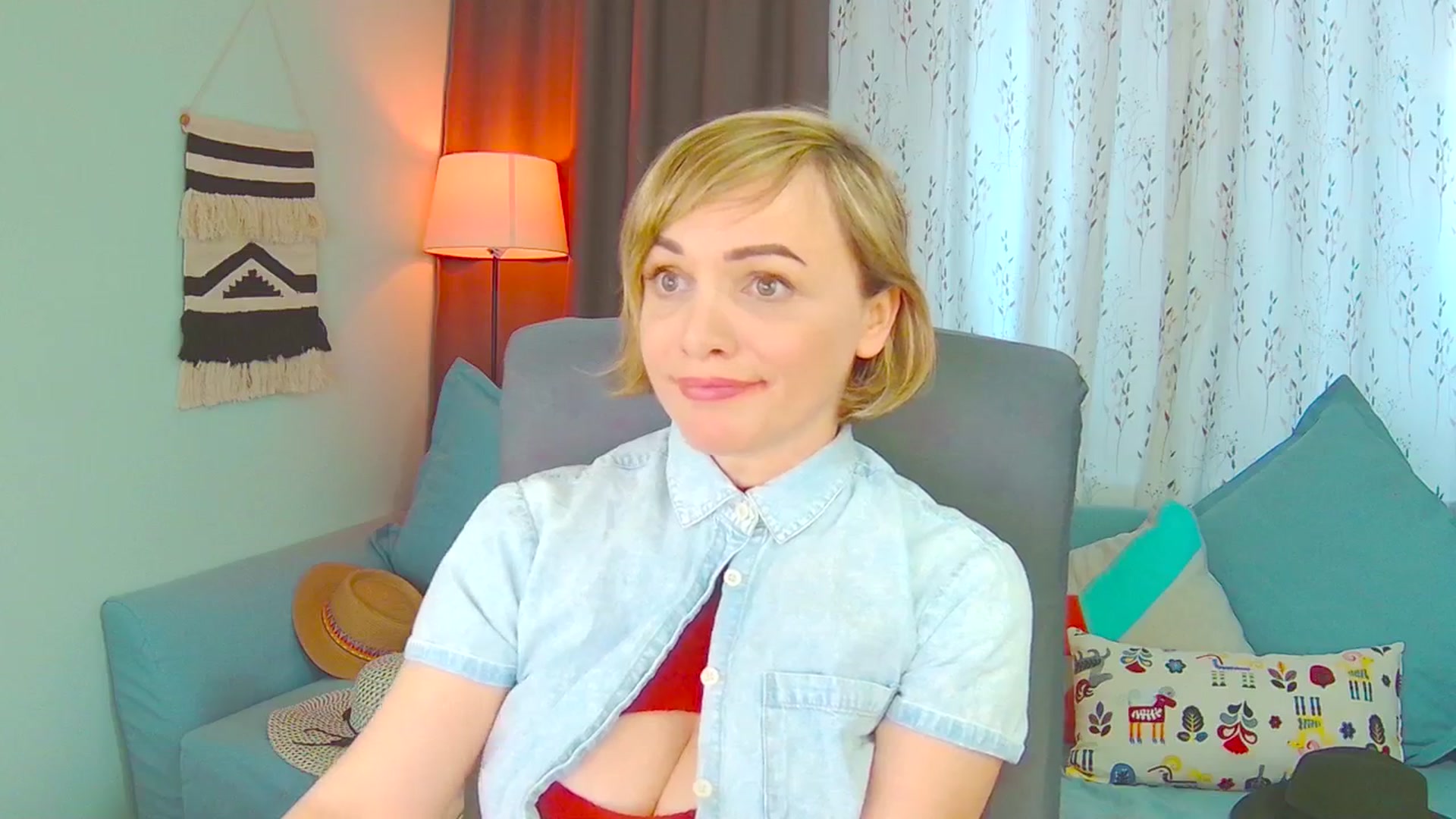 Gallery image thumbnail from SweetDazzle's myfreecams stream on, 03/19/2025, 13:01 image 7 of 20