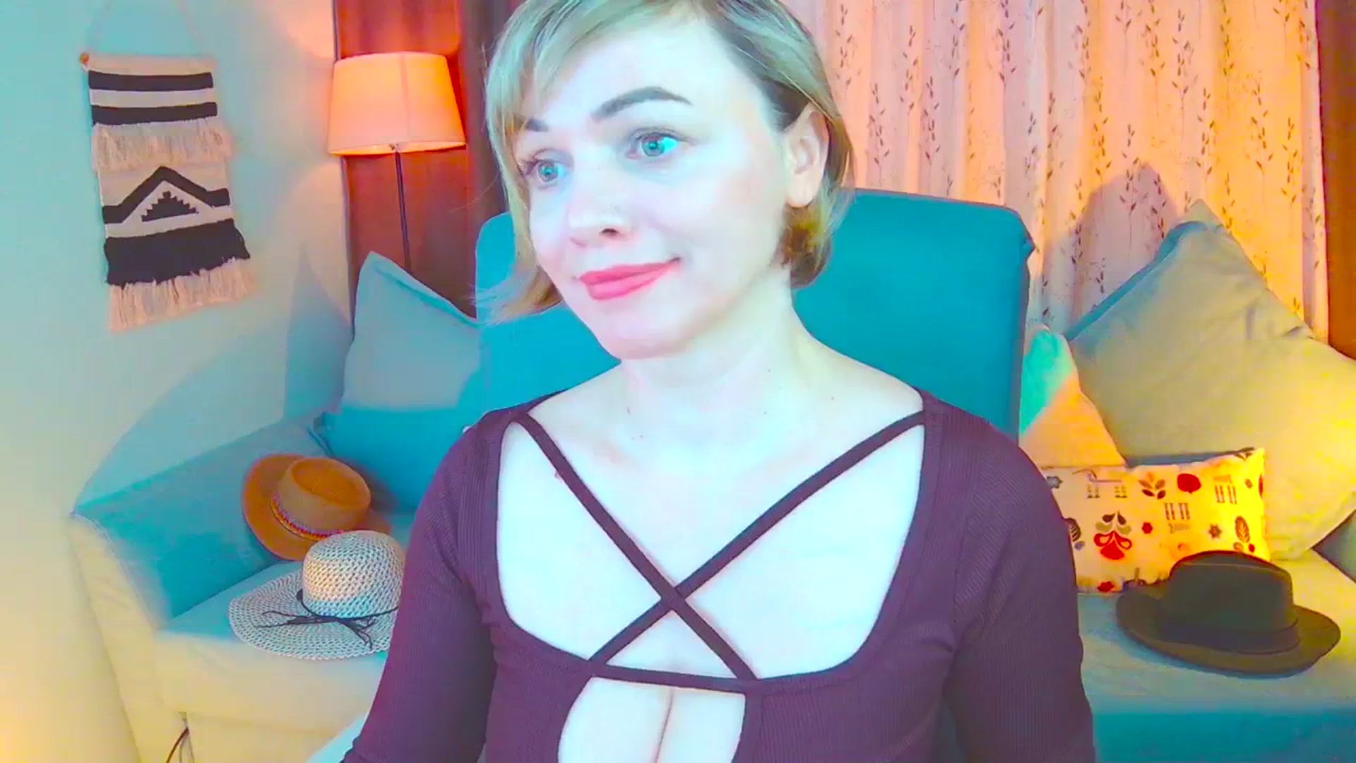 Gallery image thumbnail from SweetDazzle's myfreecams stream on, 03/20/2025, 11:34 image 14 of 20