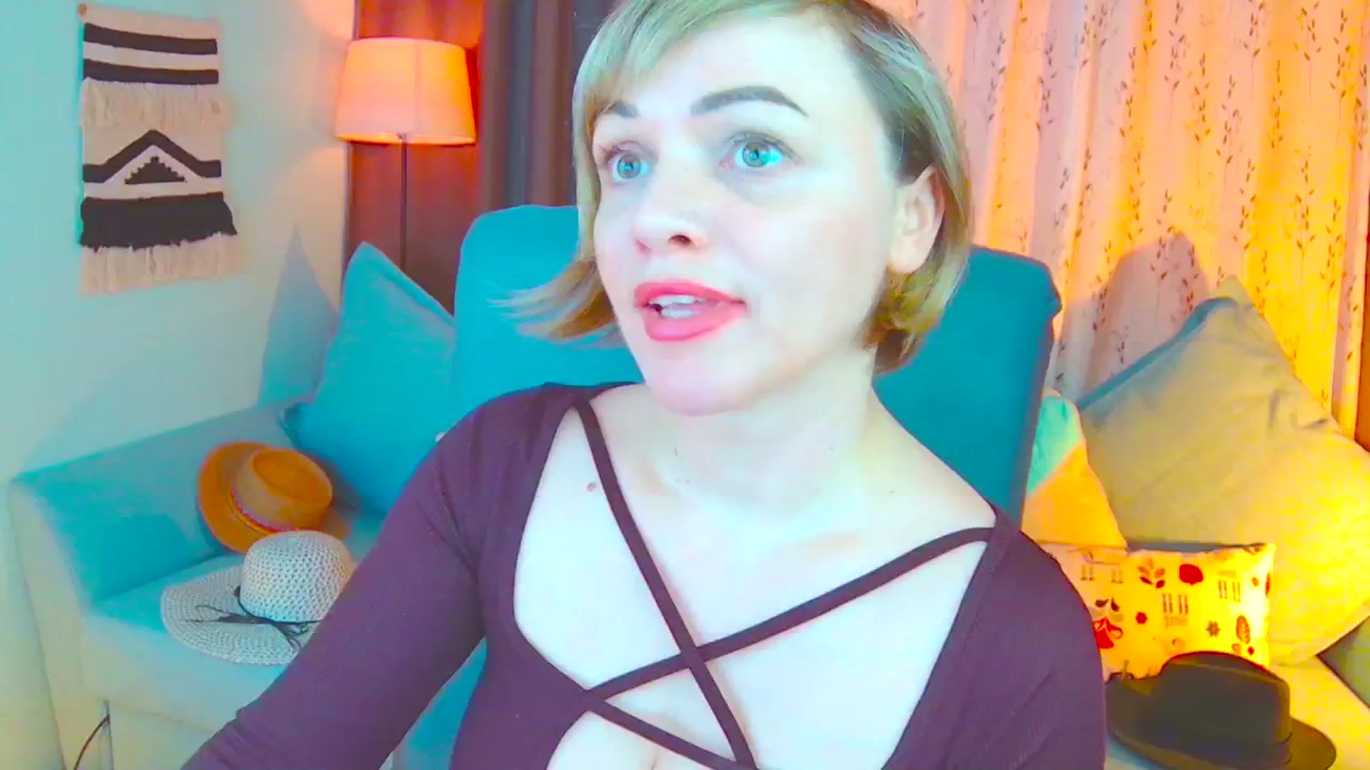 Gallery image thumbnail from SweetDazzle's myfreecams stream on, 03/20/2025, 13:02 image 1 of 20