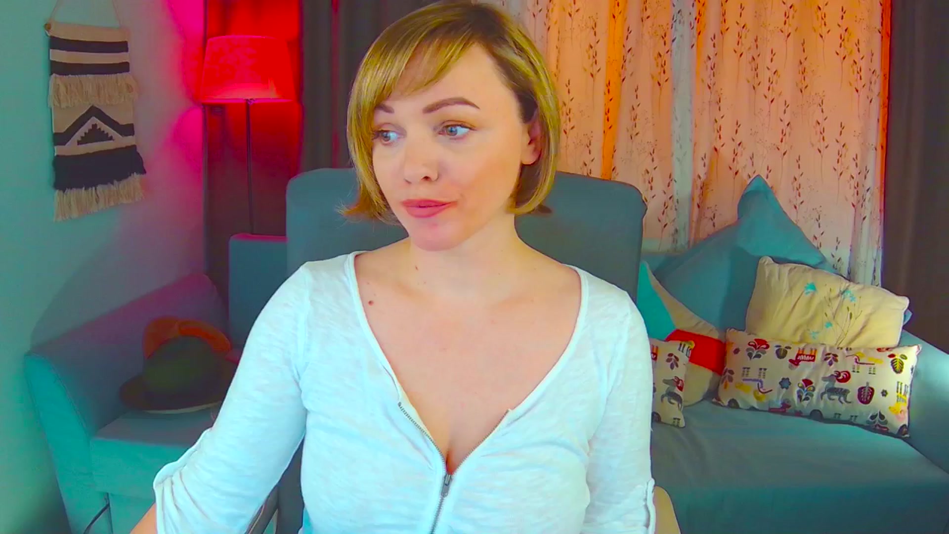Gallery image thumbnail from SweetDazzle's myfreecams stream on, 04/07/2025, 08:46 image 5 of 20