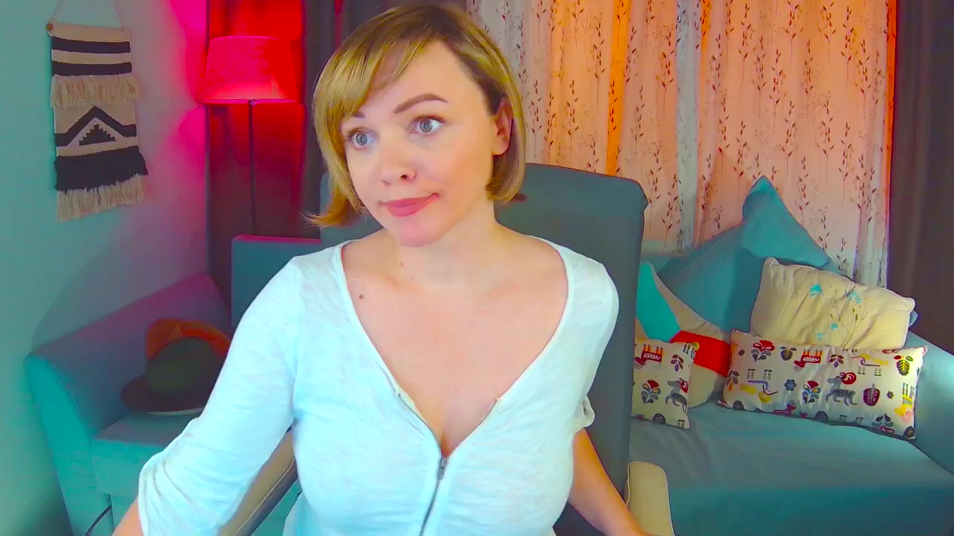 Gallery image thumbnail from SweetDazzle's myfreecams stream on, 04/07/2025, 08:46 image 11 of 20